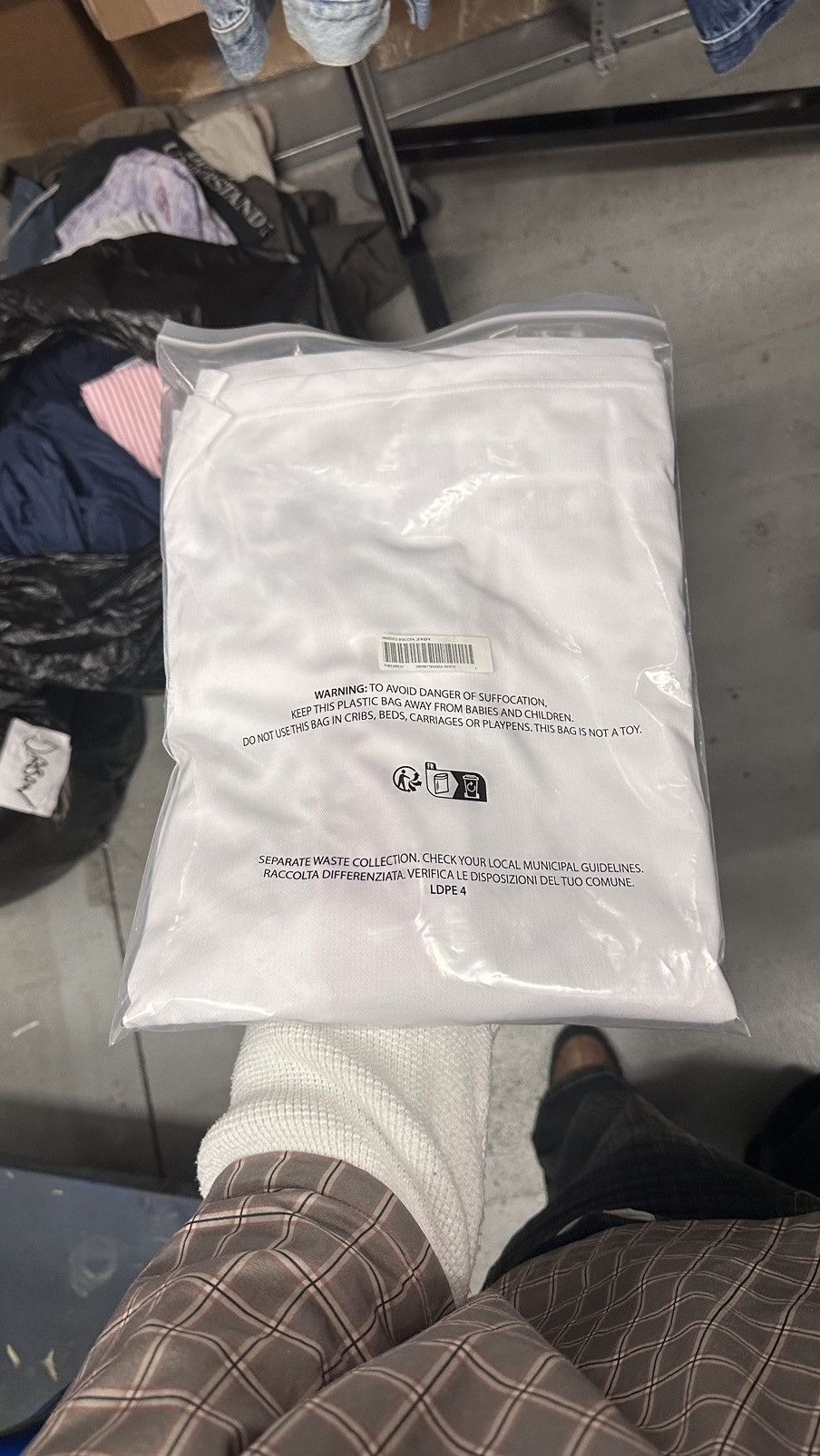 Supreme supreme white hooded soccer jersey Size US L / EU 52-54 / 3 - 4 Thumbnail