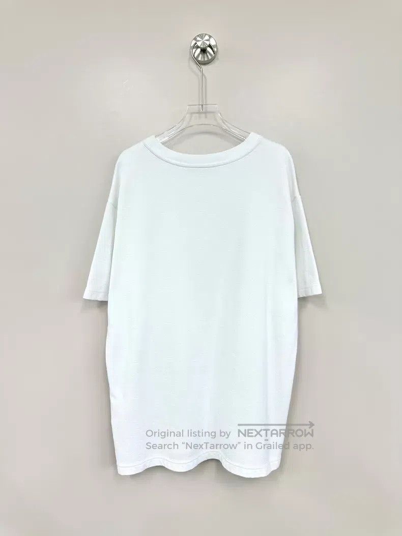 Louis Vuitton Louis Vuitton White dark print full logo pocket short slee Size US L / EU 52-54 / 3 - 2 Thumbnail