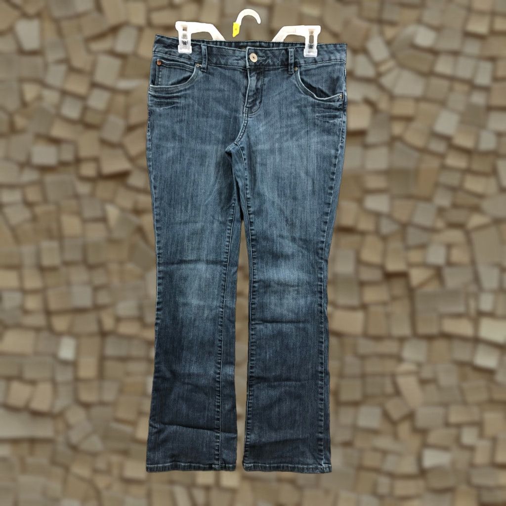Mossimo Mossimo Jeans Bootcut Denim Size 6 Womens Mid Rise Dark Wash Blue Size 28" / US 6 / IT 42 - 1 Thumbnail