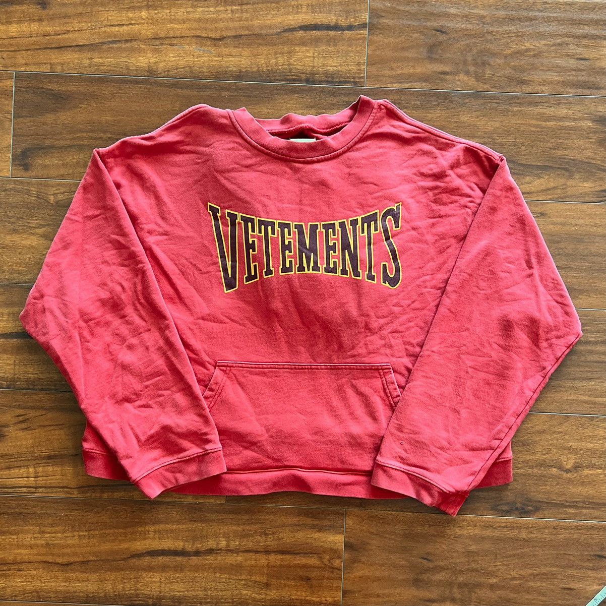 Vetements Vetements AW17 Seoul Exclusive Metal Logo Hoodie