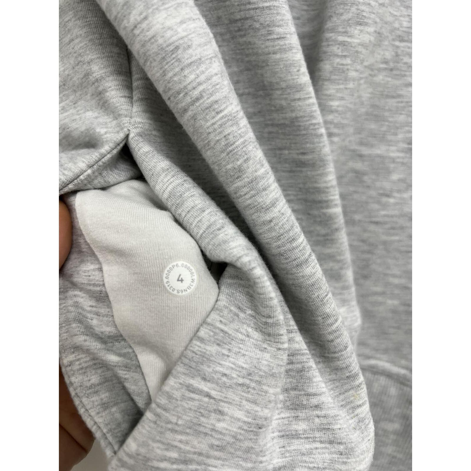 Lululemon Lululemon Women High Lines Cowl Neck Pullover Size 4 A001479 Size S / US 4 / IT 40 - 8 Thumbnail