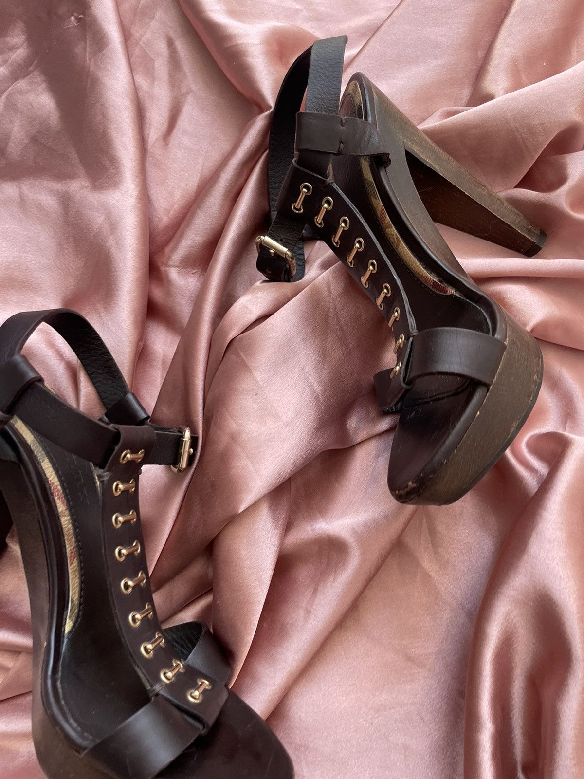Burberry Burberry heels Size US 7.5 / IT 37.5 - 7 Thumbnail
