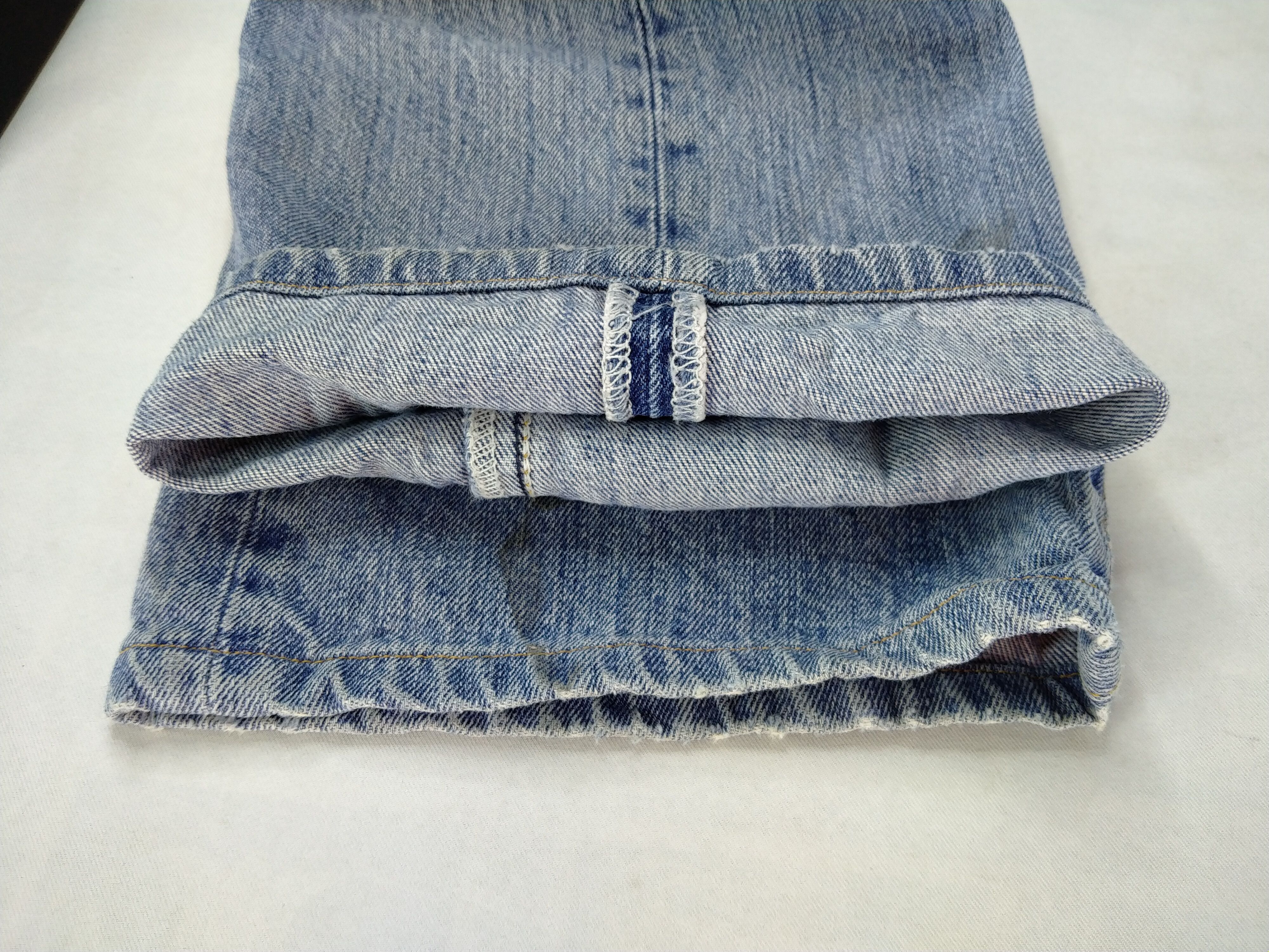Levi's Straight Leg Vintage Levi's 501 37x27.5 Denim -JN345 Size US 37 - 13 Thumbnail