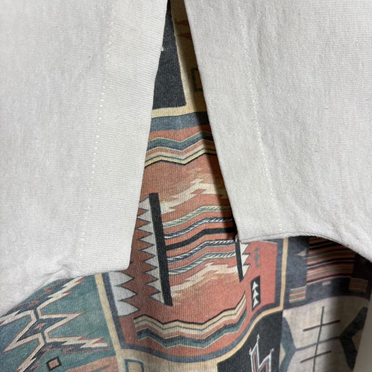 Vintage Vintage 90s Blanket Art El Charro USA Graphic T-Shirt Size US L / EU 52-54 / 3 - 4 Thumbnail