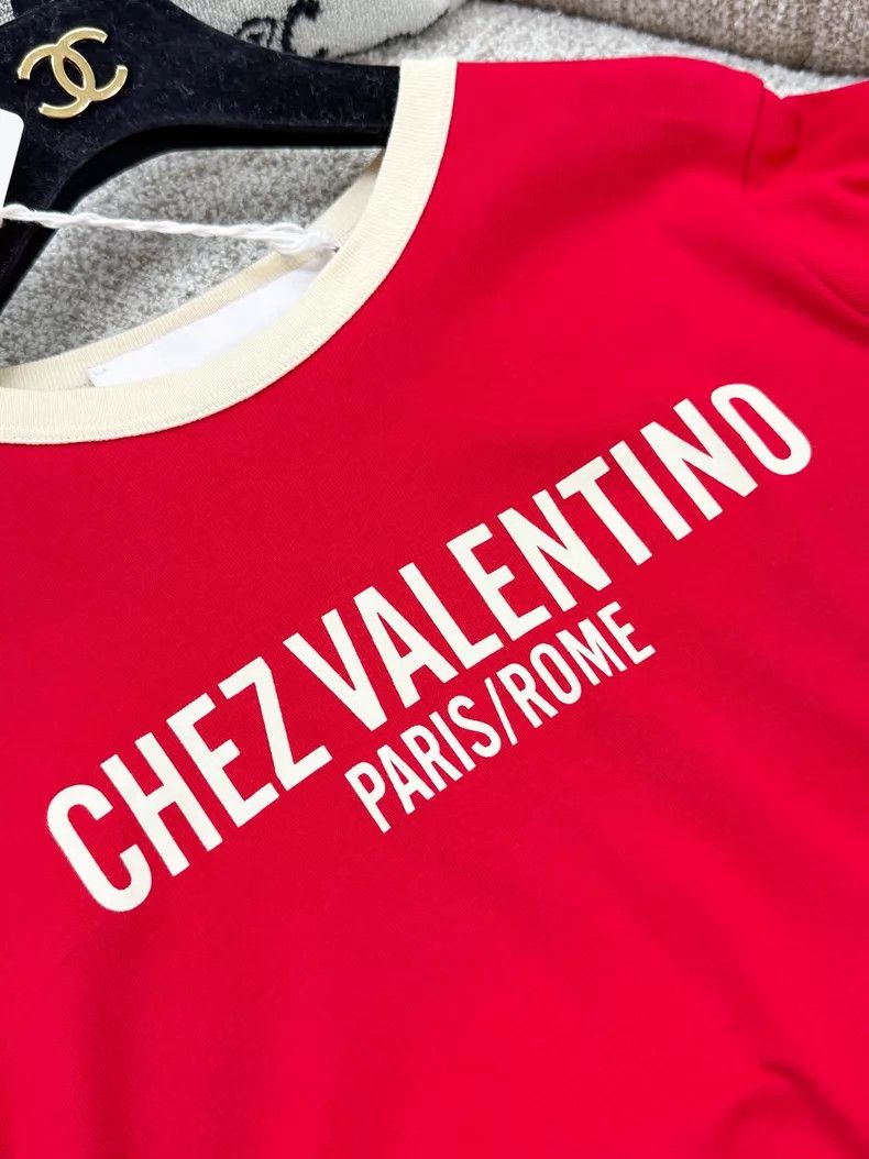 Valentino Valentino Red M size beige contrasting crew neck flocked l Size M / US 6-8 / IT 42-44 - 4 Thumbnail