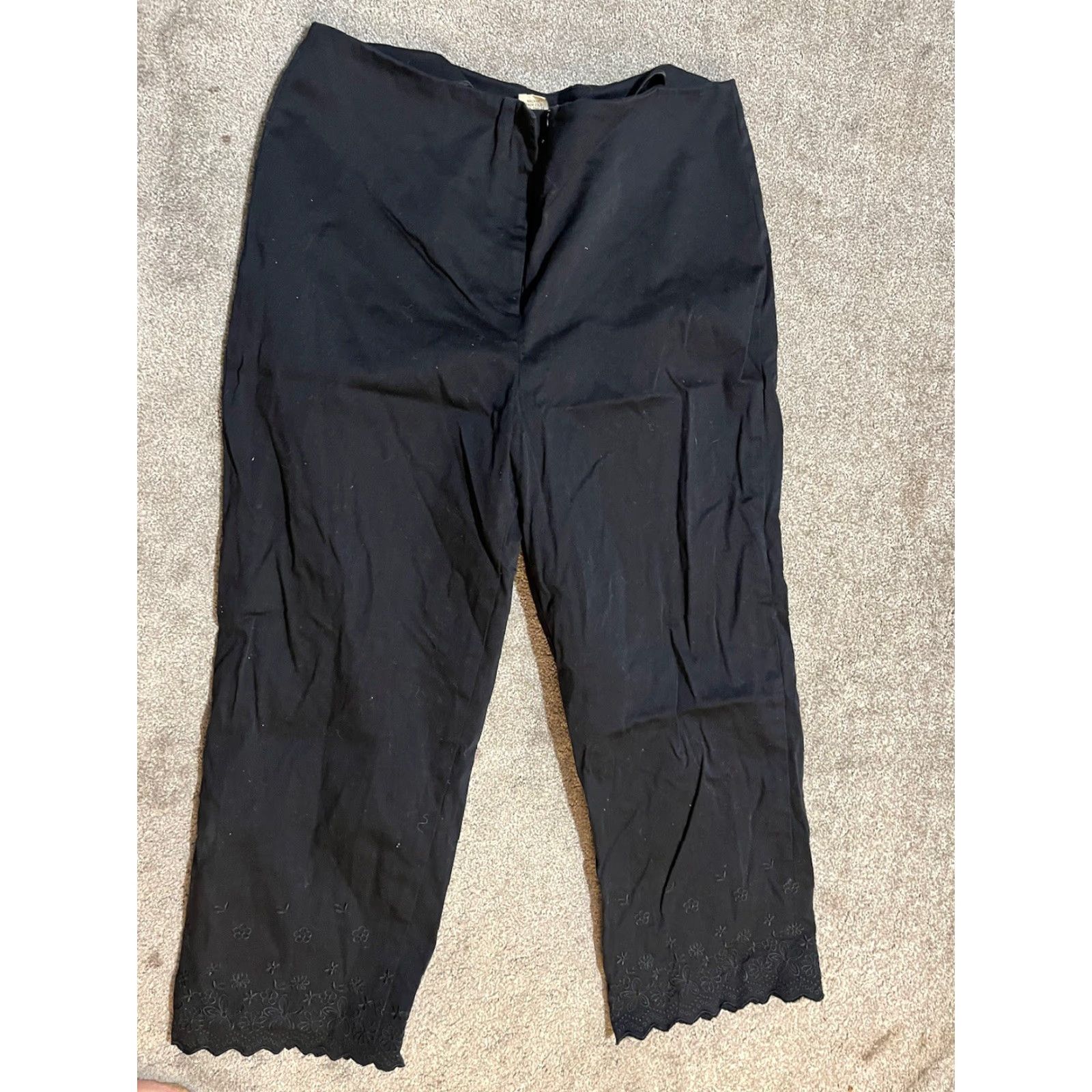 Vintage Apostrophe Black Solid Capri Pants 14 Women's Capris | Black Capri | 14 | Women Size XL / US 12-14 / IT 48-50 - 2 Thumbnail