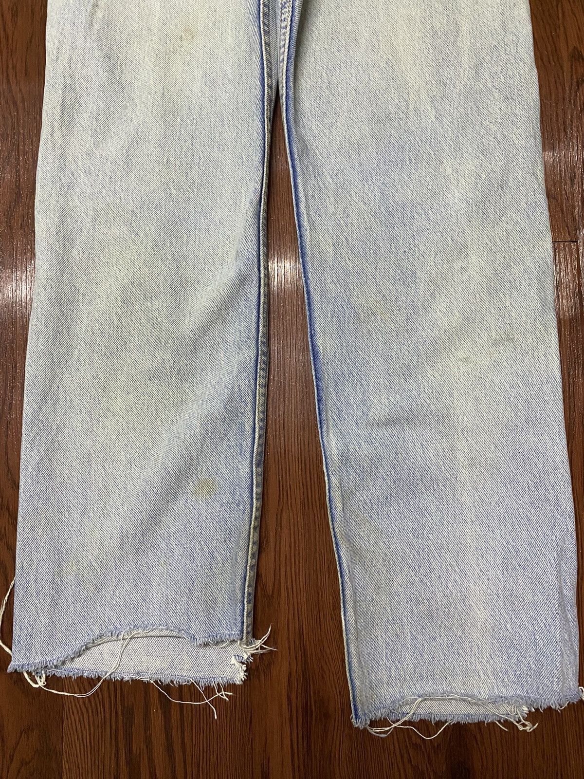 Levi's Vintage Clothing Vintage Levis 80s Faded Wash Distressed Style Loose Jeans Size US 32 / EU 48 - 6 Thumbnail
