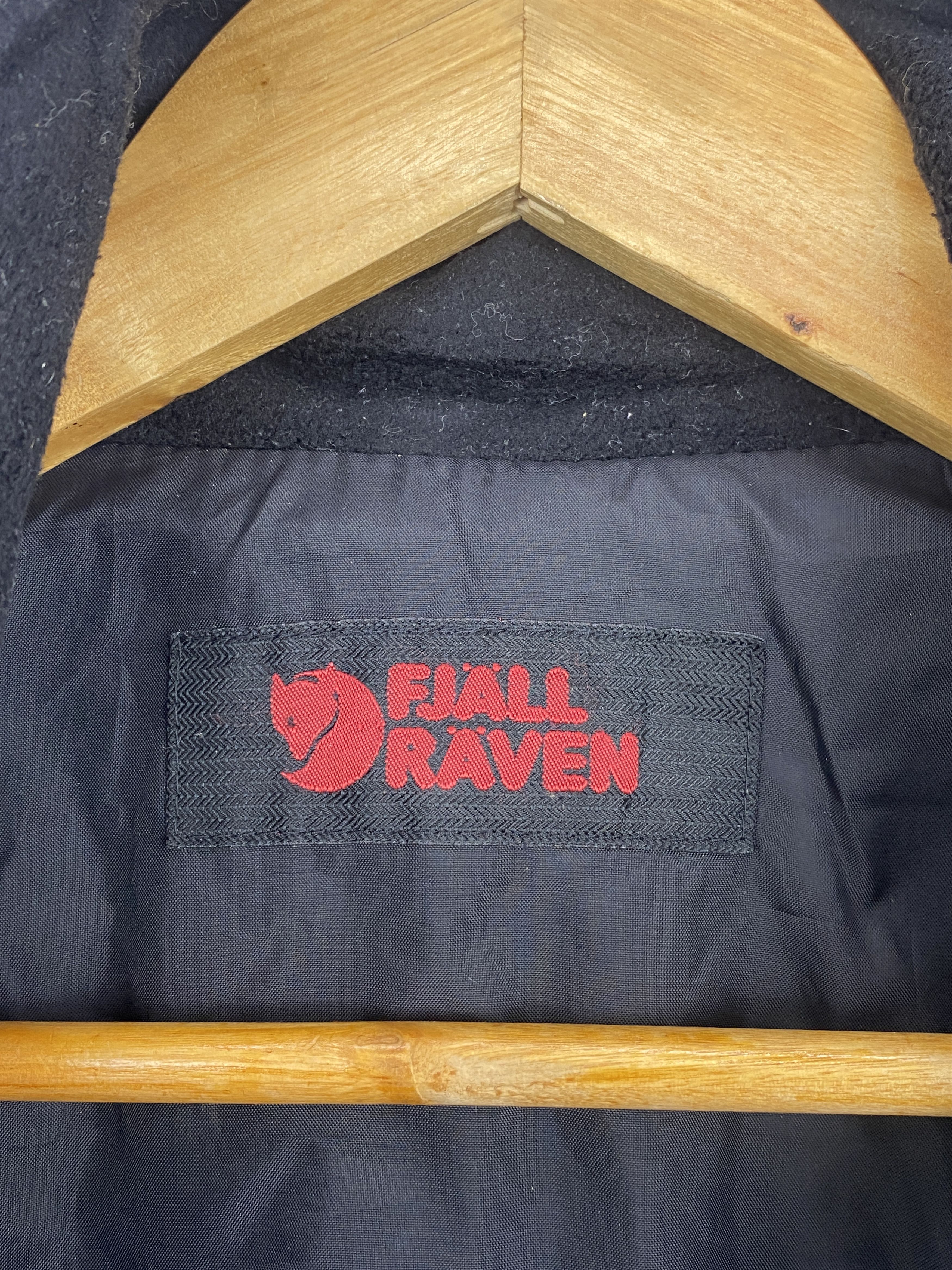 Fjallraven Vintage Fjallraven Outdoor Made In Sweden Light Jacket J1923 Size US L / EU 52-54 / 3 - 5 Thumbnail