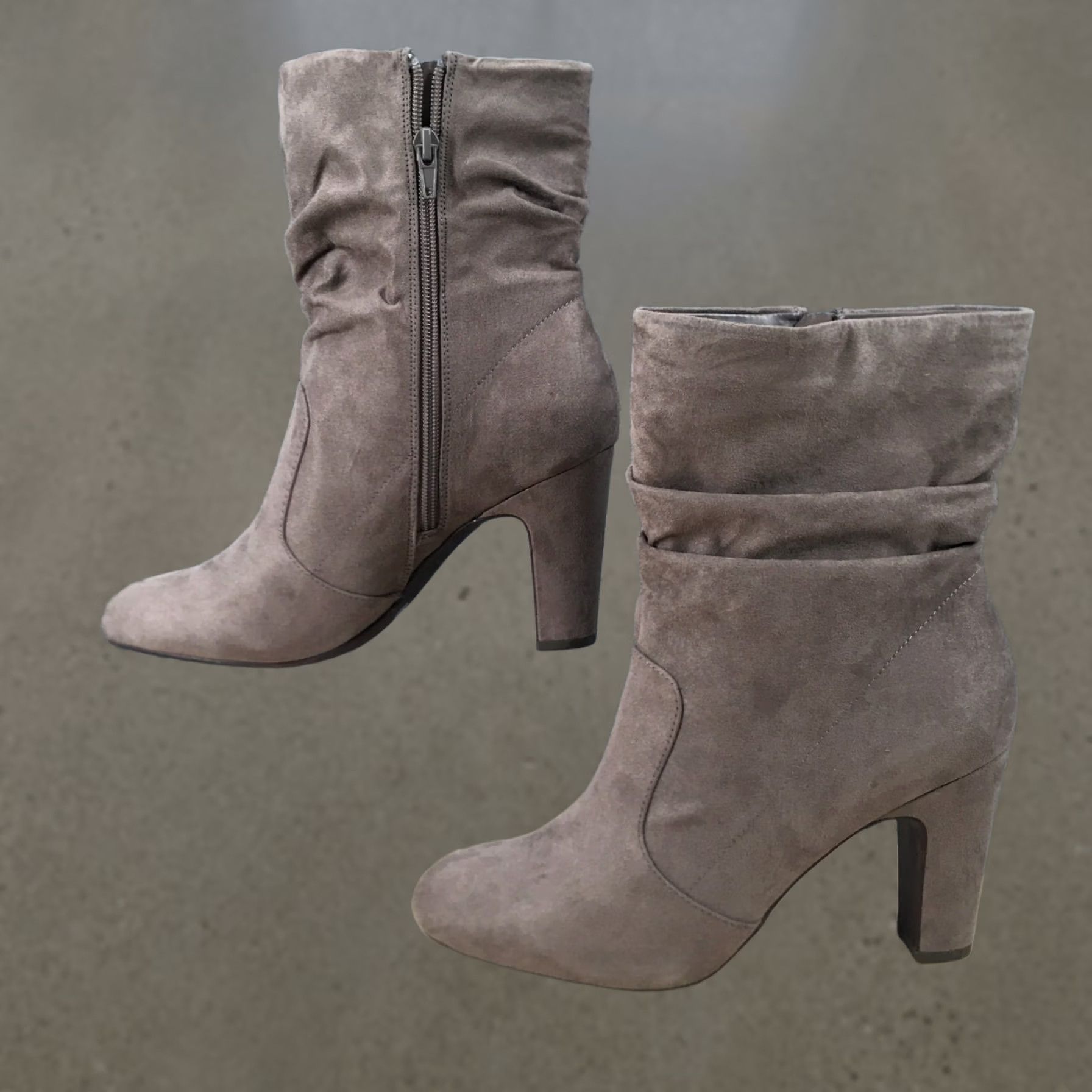 Vintage Kelly & Katie Boots Womens 10M Lola Ankle Bootie Gray Casual Comfort Block Heels Size US 10 / IT 40 - 1 Thumbnail