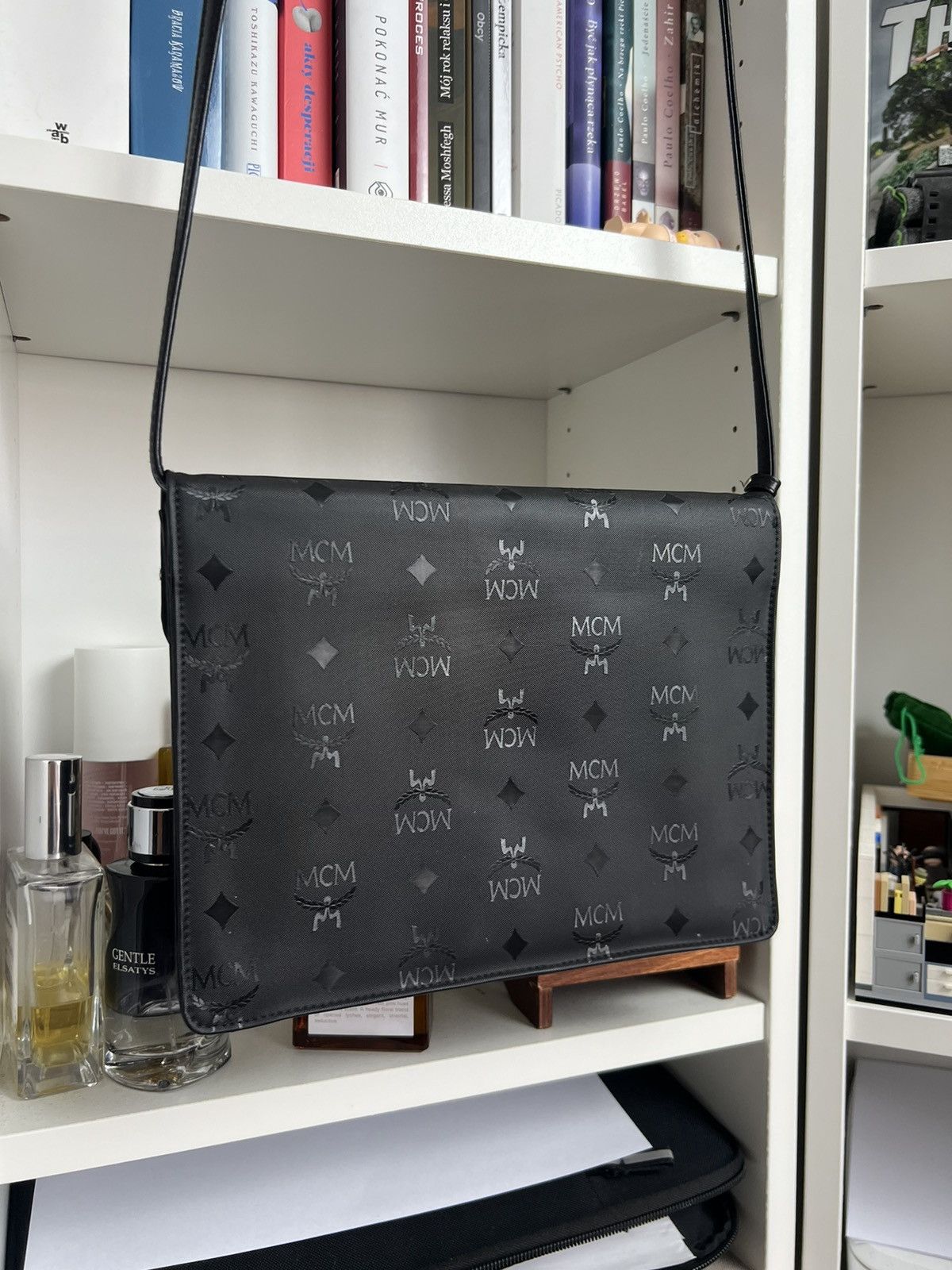 Designer × MCM × Vintage Vintage 90s MCM monogram crossbody bag designer old money y2k Size ONE SIZE - 5 Thumbnail