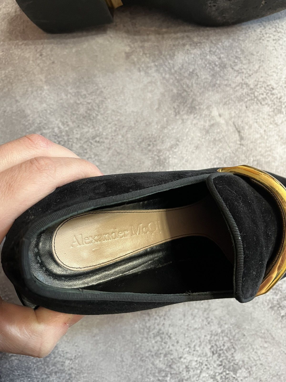 Alexander McQueen Alexander McQueen Punk Charm Bar Velvet Loafers Size US 7 / IT 37 - 10 Thumbnail