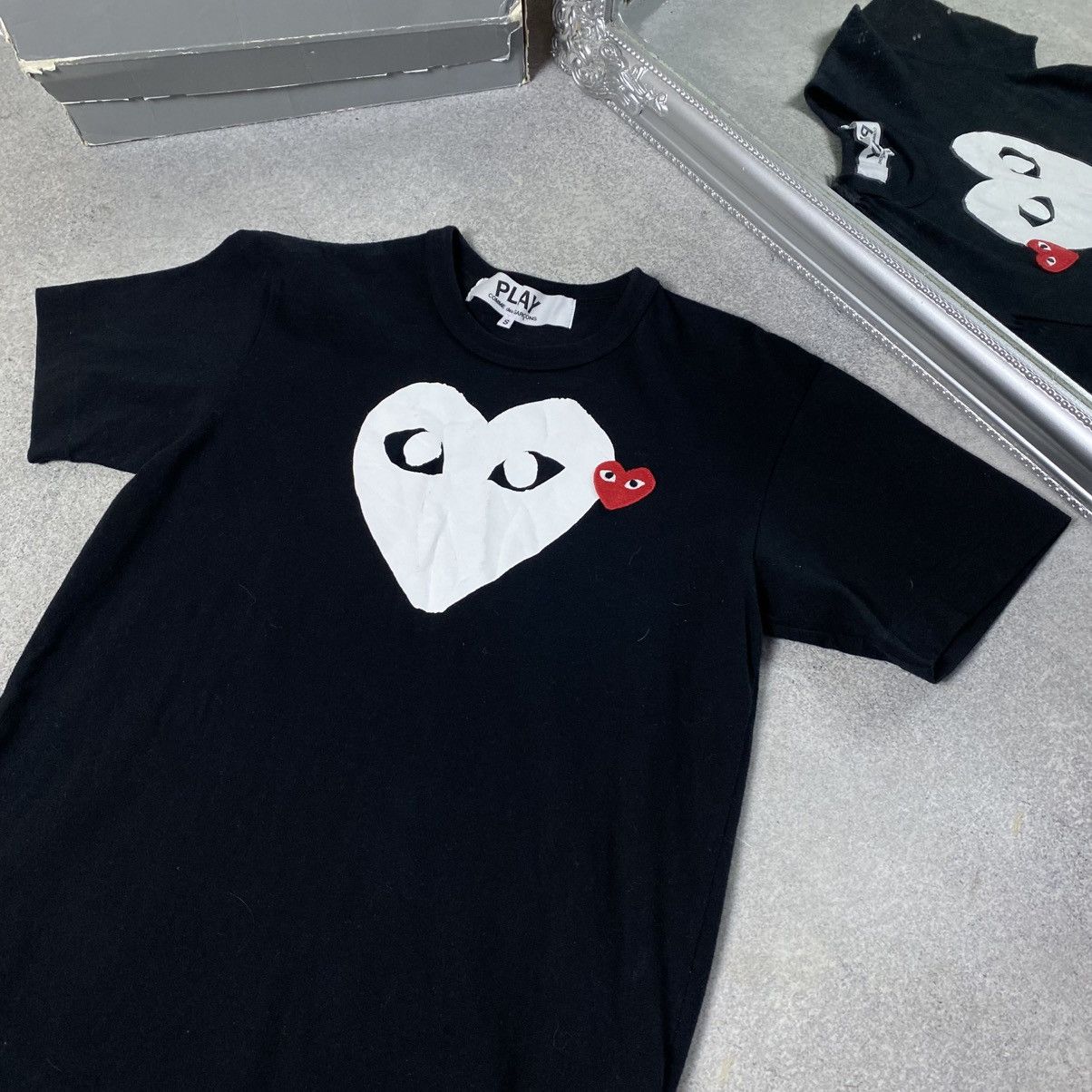 CDG by Comme des Garcons Comme des Garçons T-shirt big logo /tee Size US S / EU 44-46 / 1 - 2 Thumbnail