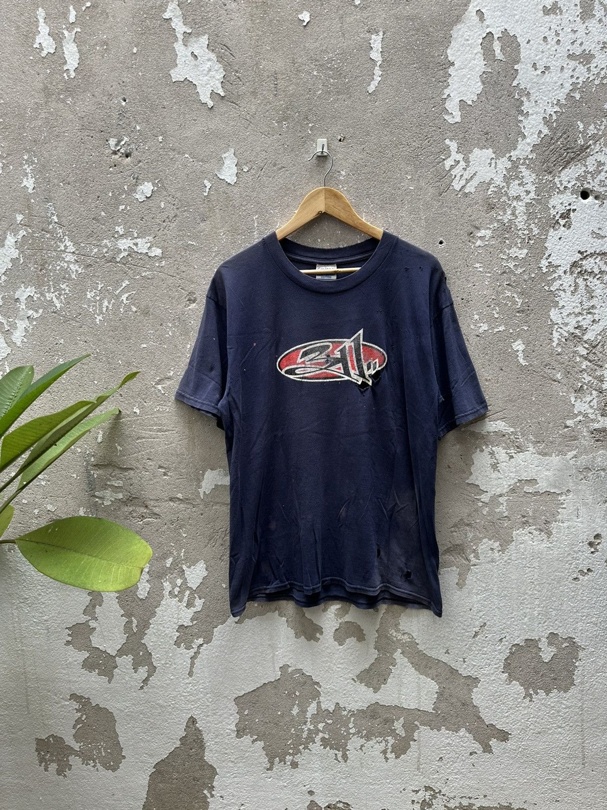 Band Tees Rare Vintage 311 American Rock Band Distressed Faded Tees Size US L / EU 52-54 / 3 - 1 Thumbnail