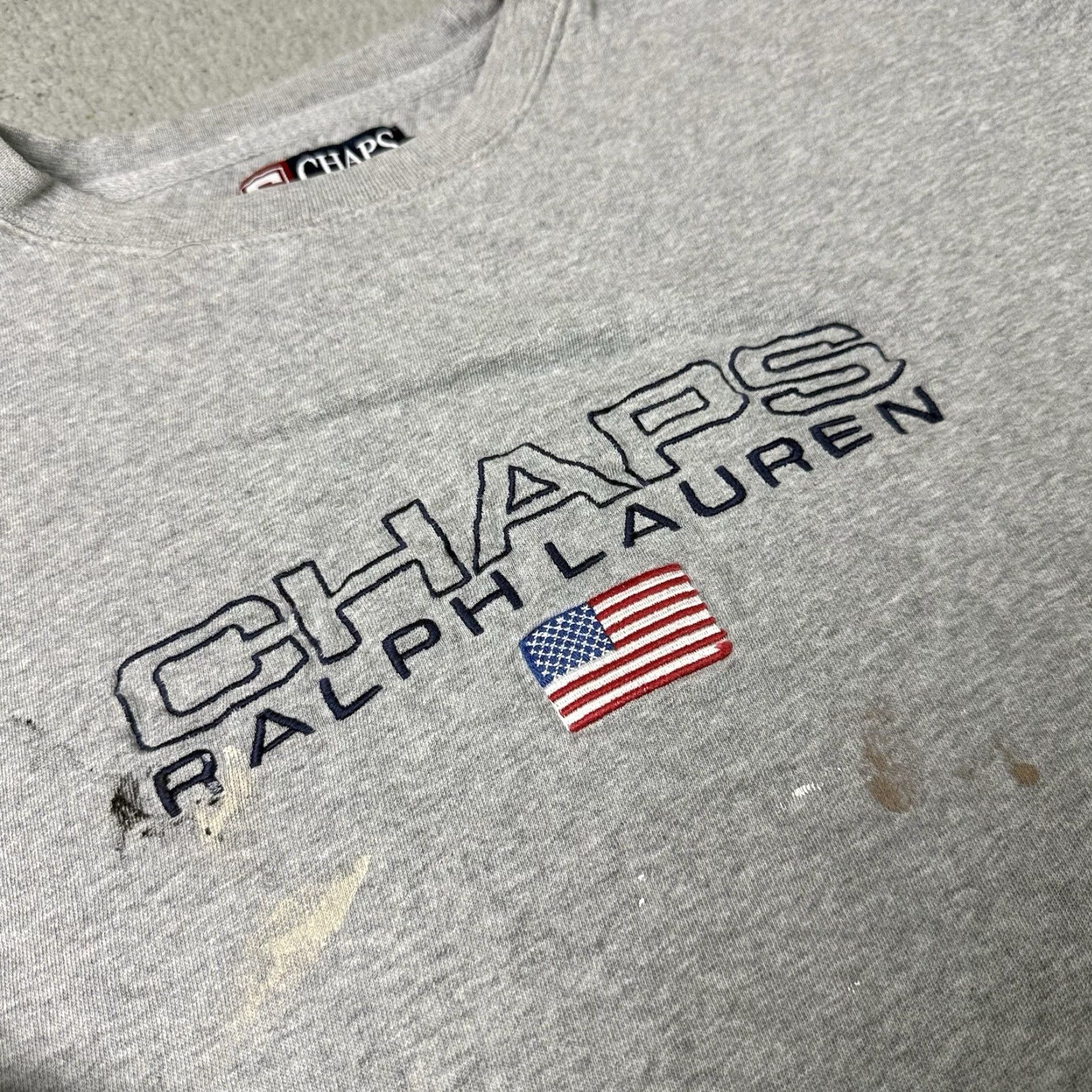 Ralph Lauren VINTAGE Chaps Ralph Lauren Sweatshirt Sweater Mens L Gray USA Flag Distressed 90s Y2k 90s Classic Preppy Mens Size US L / EU 52-54 / 3 - 2 Thumbnail