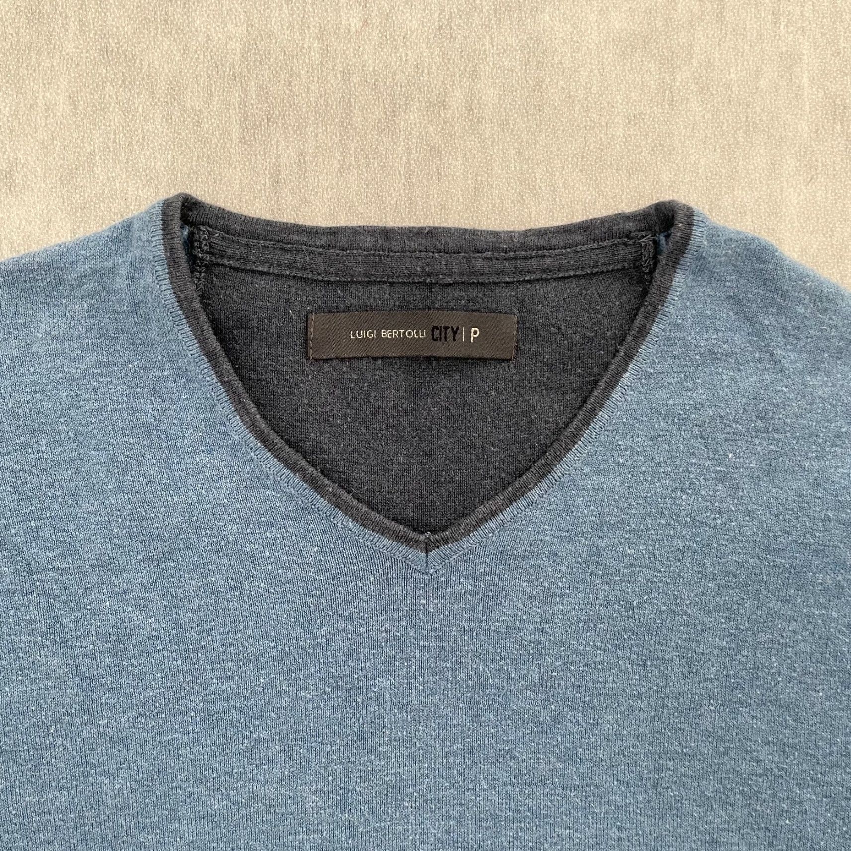 Vintage VINTAGE Luigi Borrelli Sweater Pullover Knit Adult Small Blue City V-Neck Mens Size US S / EU 44-46 / 1 - 3 Thumbnail