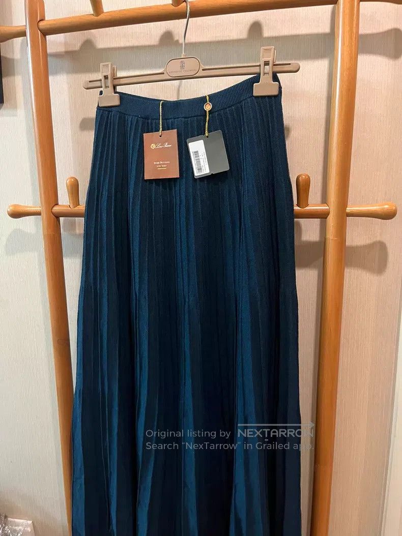Loro Piana Loro Piana size S Pleated Linen Long Skirt Size 25" / US 0 / IT 36 - 2 Thumbnail