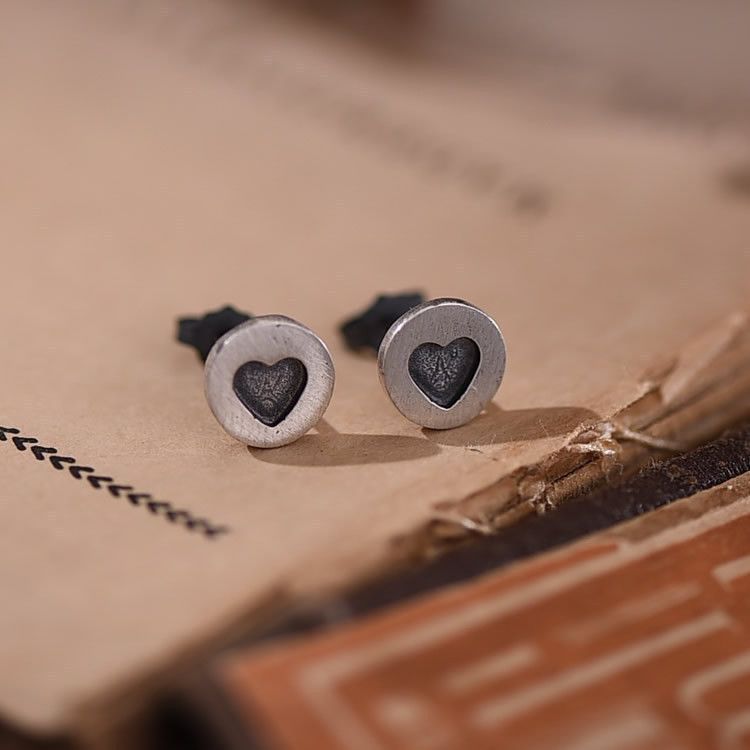 925 Silver x Diamond Earrings Heart Dark Earrings One Pairs Chrome Jewelry in Silver, Men's