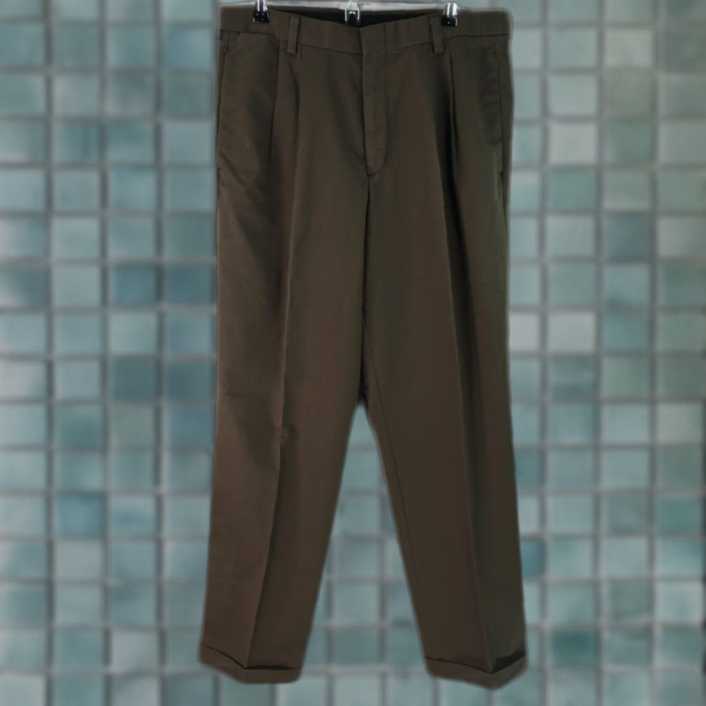 Dockers Dockers Mens Dress Pants 34 X 30 Brown Pleated Front Cuffed Straight Leg Size US 34 / EU 50 - 1 Thumbnail