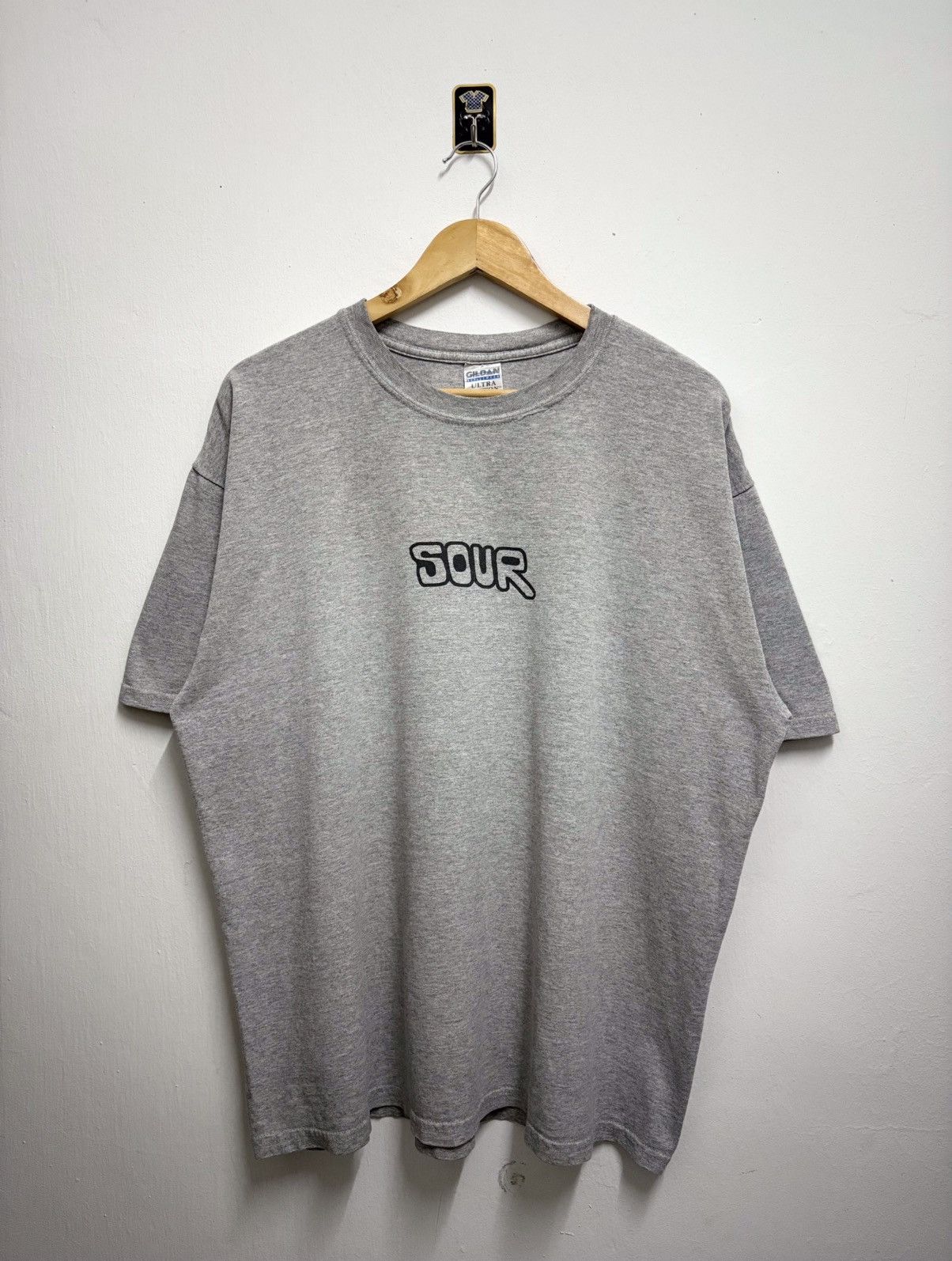 Vintage Vintage 90's Sour Skateboards 420 ( Bong ) T-Shirt Size US XL / EU 56 / 4 - 1 Thumbnail