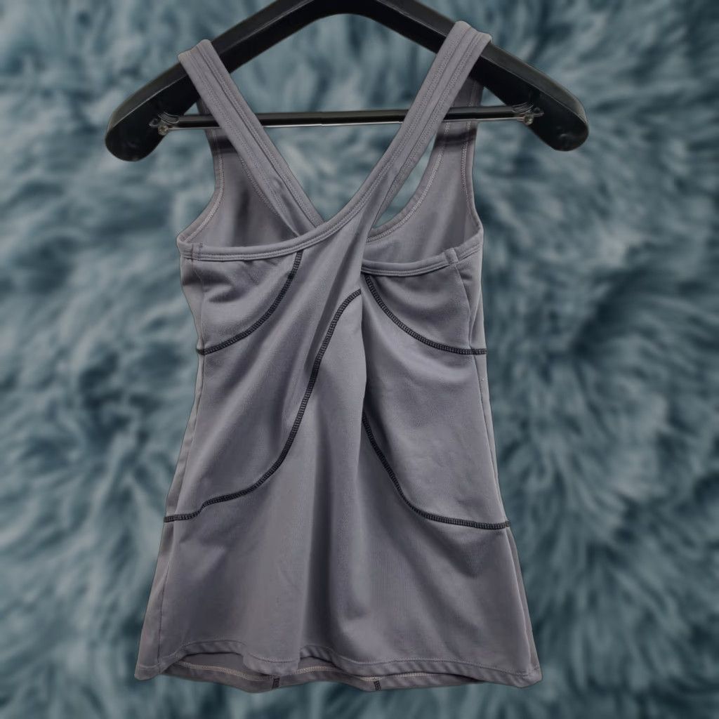 Vintage Adrienne Vittadini Tank Top Womens Medium Purple Athletic Sleeveless Shirt Top Size M / US 6-8 / IT 42-44 - 1 Thumbnail