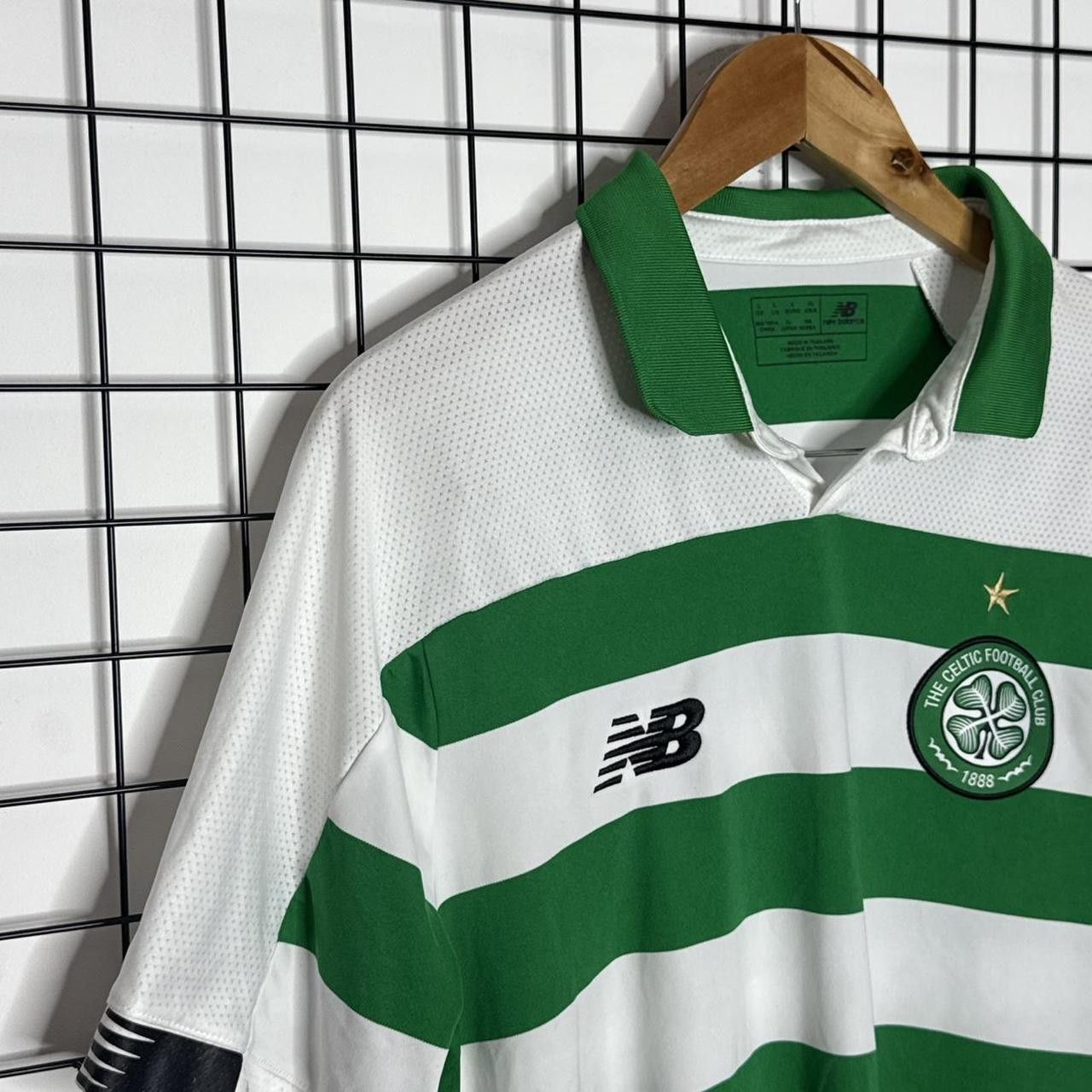 New Balance New Balance Celtic Football Jersey Green White Size US M / EU 48-50 / 2 - 4 Thumbnail