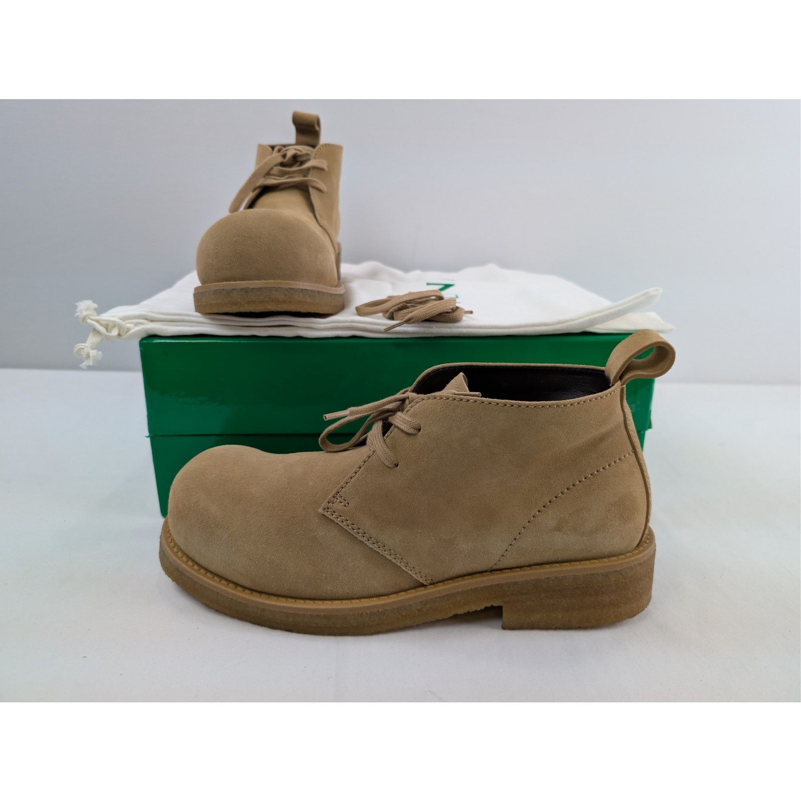 Bottega Veneta o1rshd1 Deep NuBuck Helium Ankle Boot in Camel Size US 10 / EU 43 - 17 Thumbnail