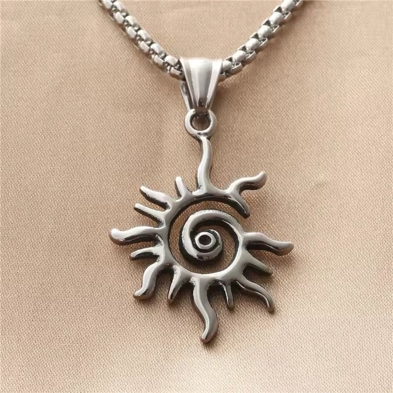 Japanese Brand × Vintage Sun Pendant Necklace Size ONE SIZE - 3 Thumbnail