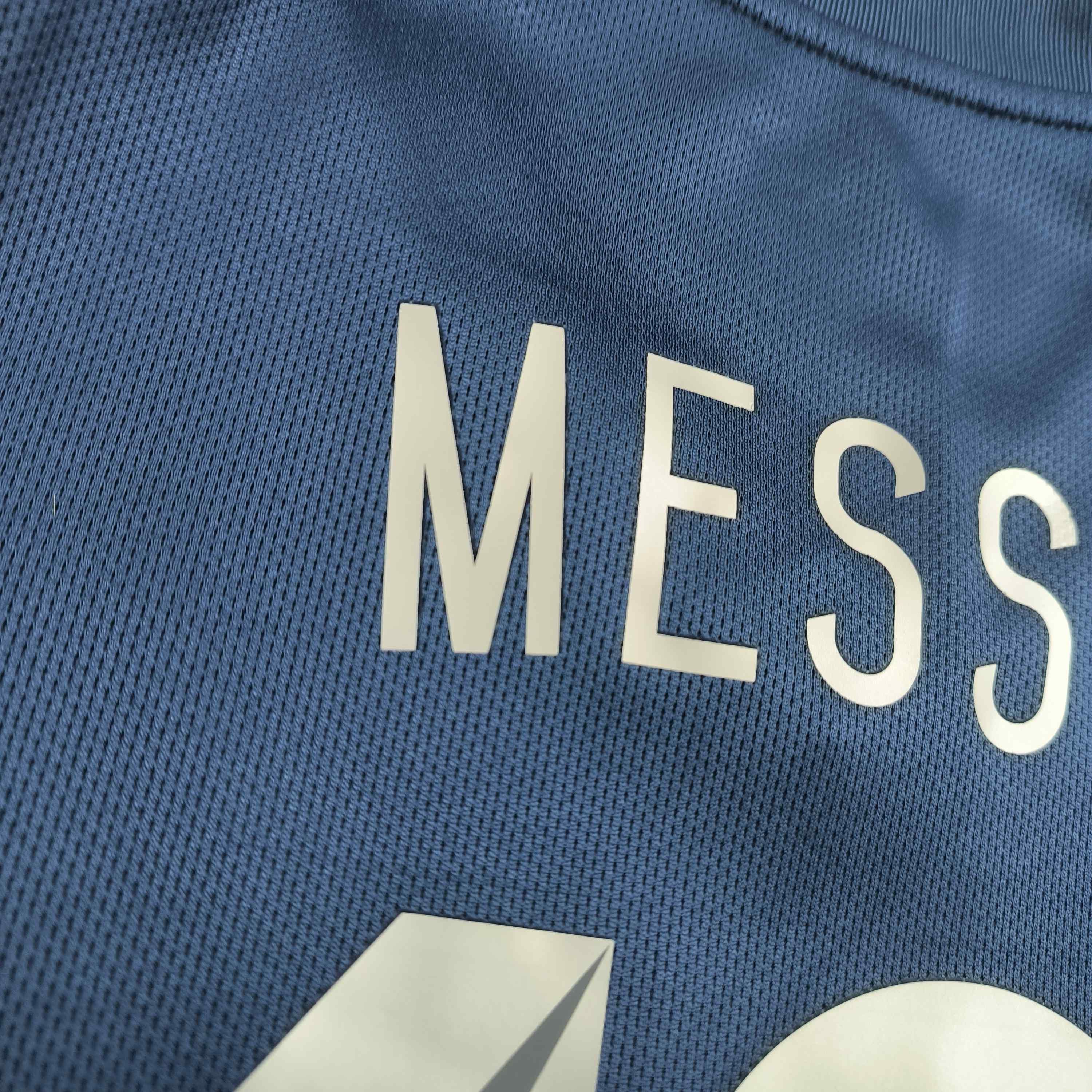 Adidas Argentina 2015-17 Adidas away Messi football jersey size L Size US L / EU 52-54 / 3 - 10 Thumbnail