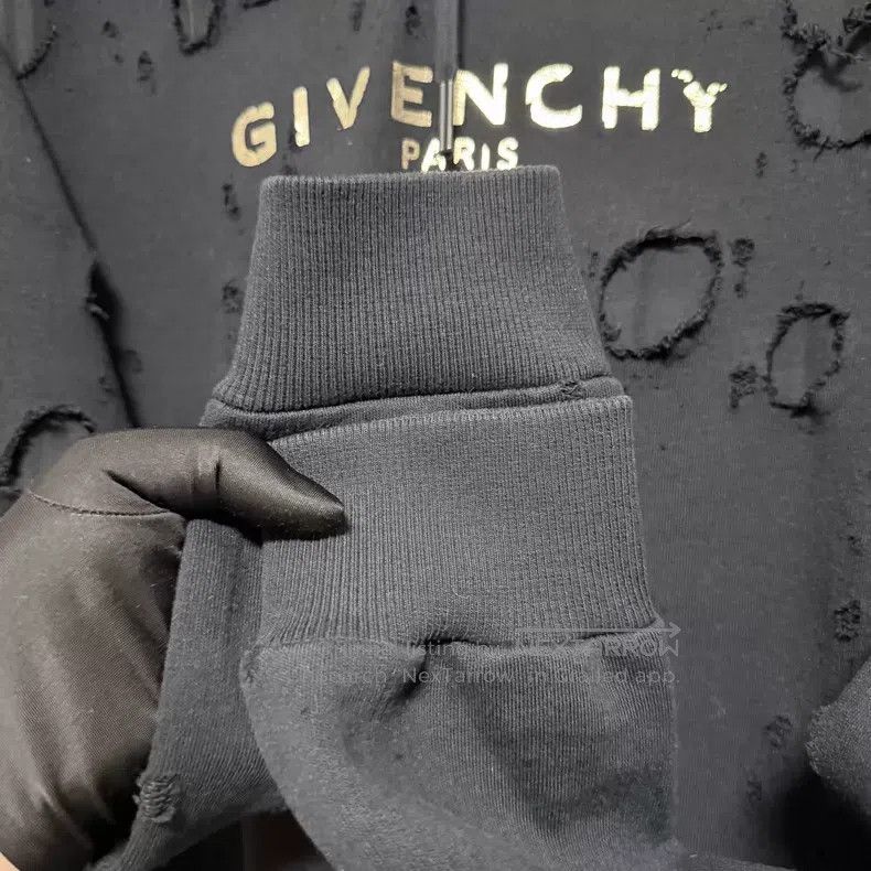 Givenchy Givenchy Metal Hole Vintage Oversized Hooded Sweatshirt, B Size US M / EU 48-50 / 2 - 5 Thumbnail