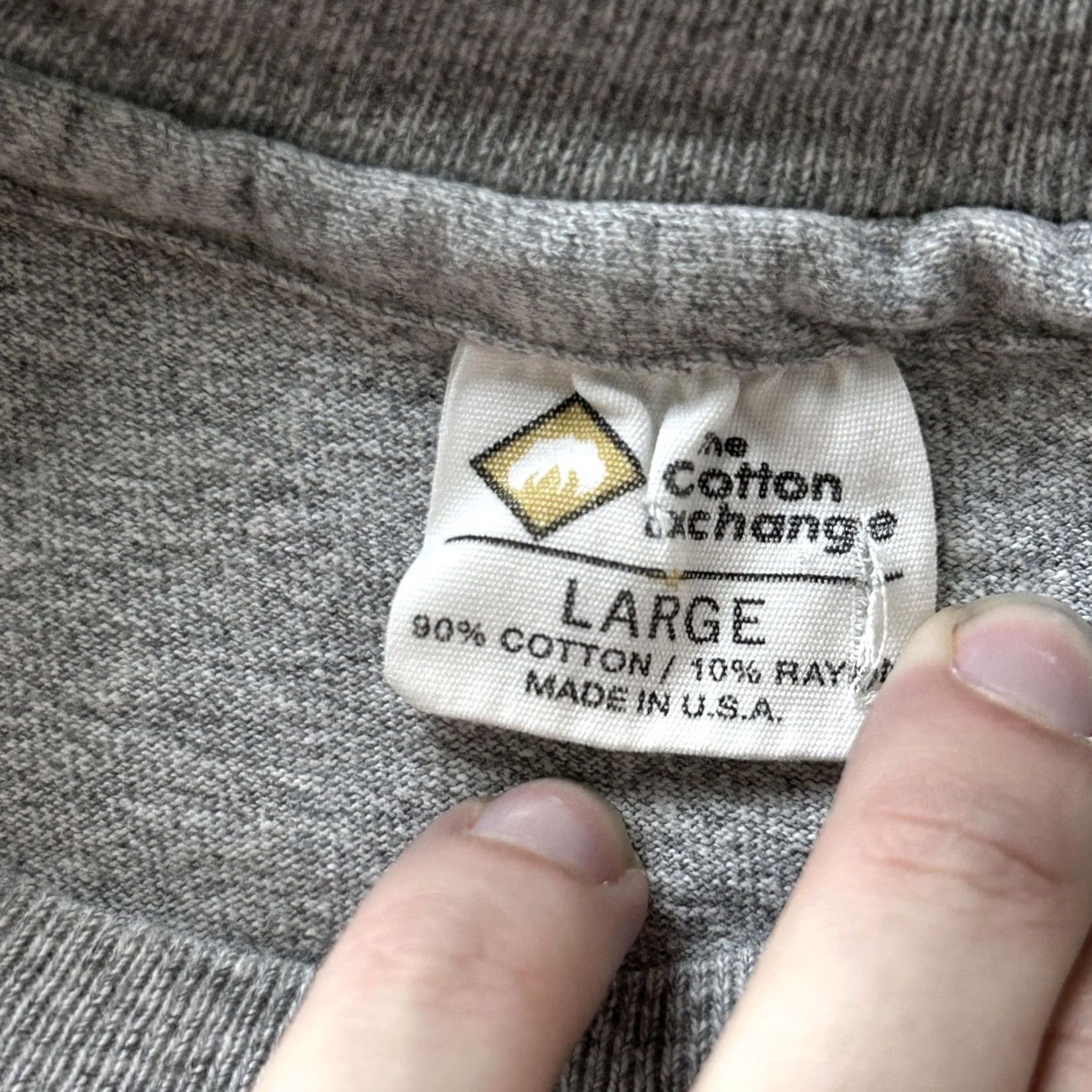 Vintage Vintage Clarion University Shirt Mens Large Gray Tee Cotton Exchange T-Shirt Size US L / EU 52-54 / 3 - 4 Thumbnail