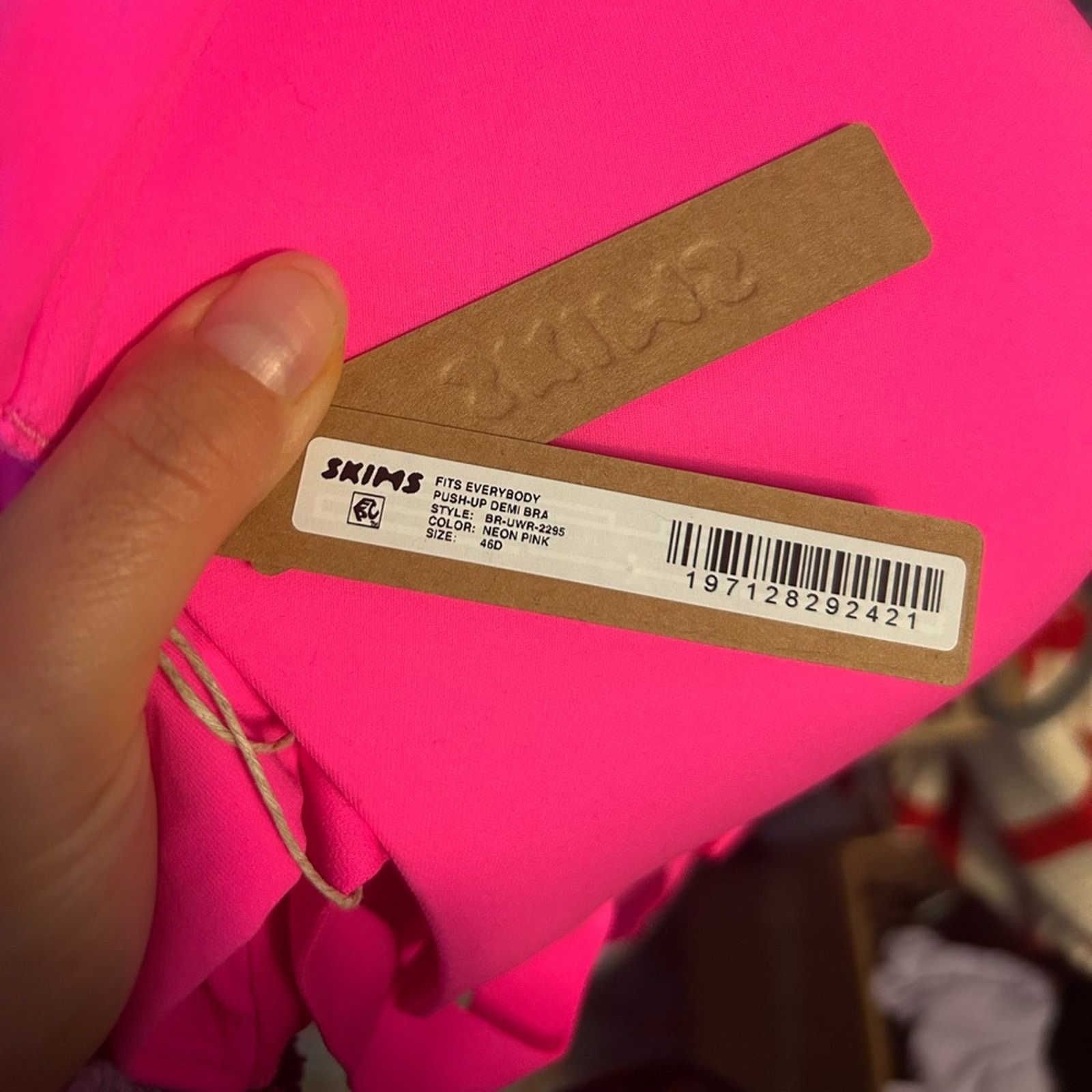 SKIMS Nwt Skims Neon Pink Fits Everyone Push Up Demi Bra Size ONE SIZE - 4 Thumbnail