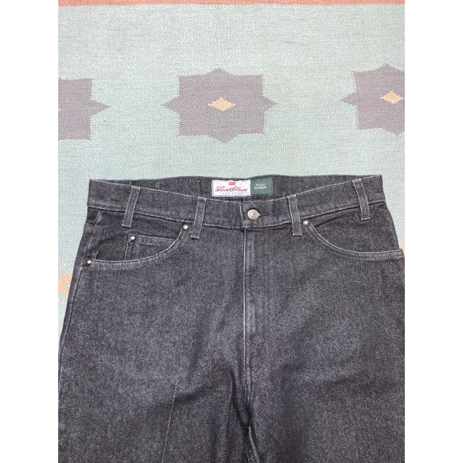 Levi's VINTAGE Levi’s 540 Jeans Black Denim Relaxed Straight 35x29 Mens Grunge Skater Size US 35 - 6 Thumbnail
