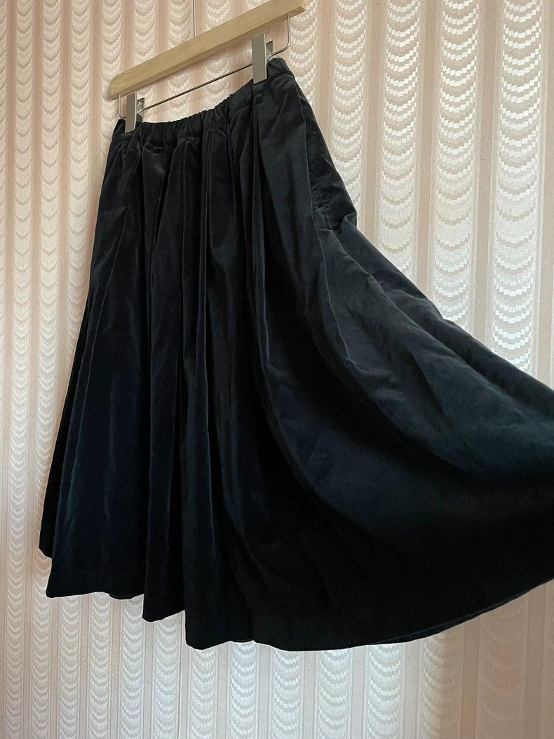 Comme des Garcons Comme Des Garcons size M Black velvet pleated skirt long s Size 24" / US 00 / IT 34 - 2 Thumbnail