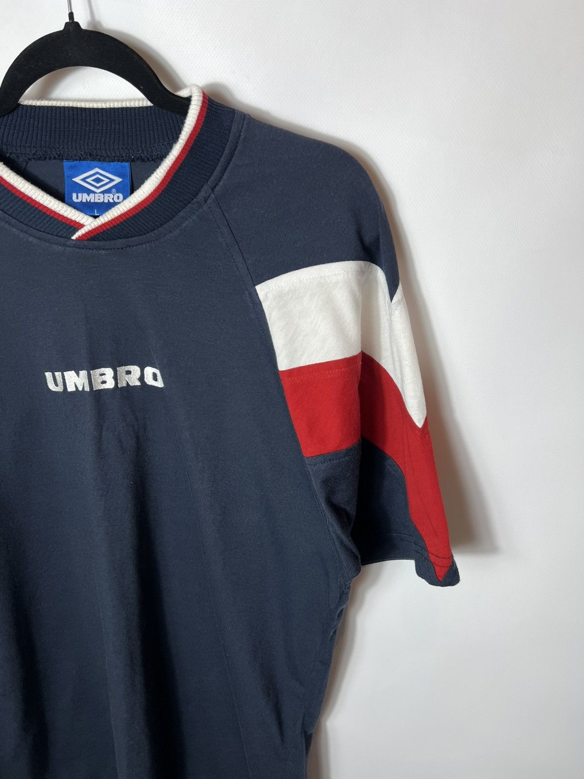 Umbro Vintage 90s Soccer football Umbro sportswear T-shirt Size L Size US L / EU 52-54 / 3 - 2 Thumbnail