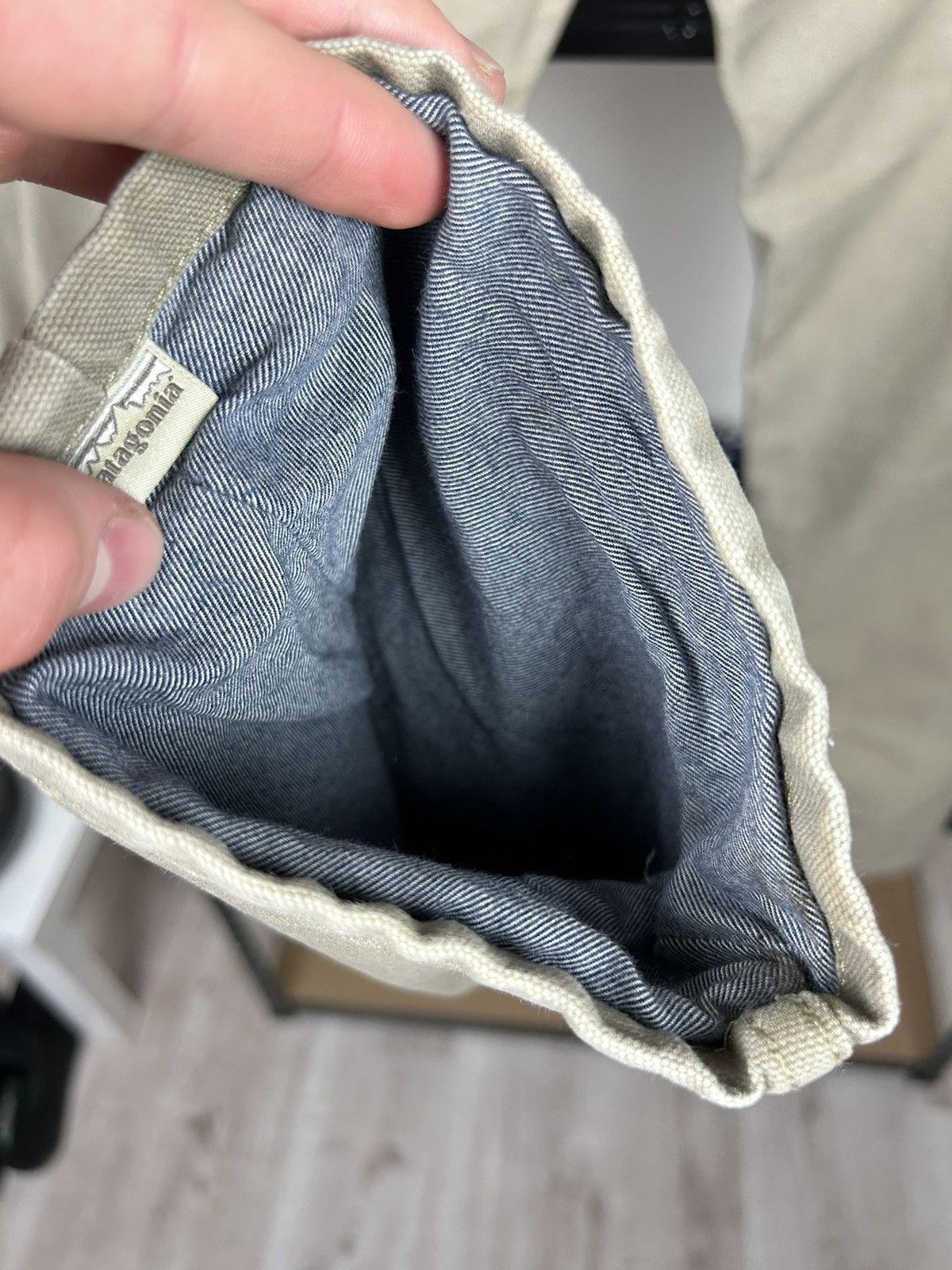 Patagonia Patagonia Jeans Mens 28x32 Corduroy Straight Leg BAGGY Zip Size US 28 / EU 44 - 12 Thumbnail