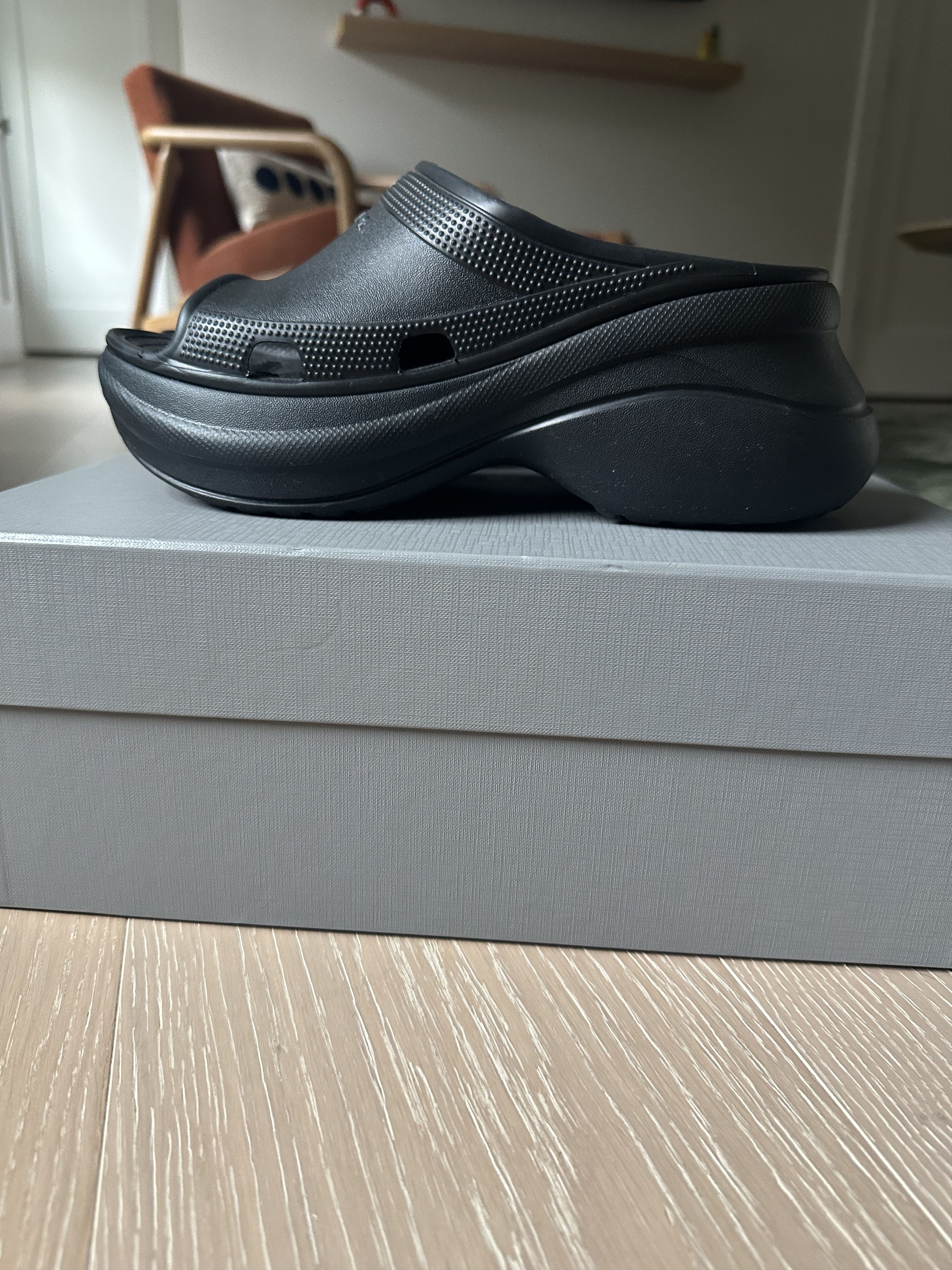 Balenciaga Balenciaga Crocs pool slide sandals Size US 6 / EU 39 - 2 Thumbnail