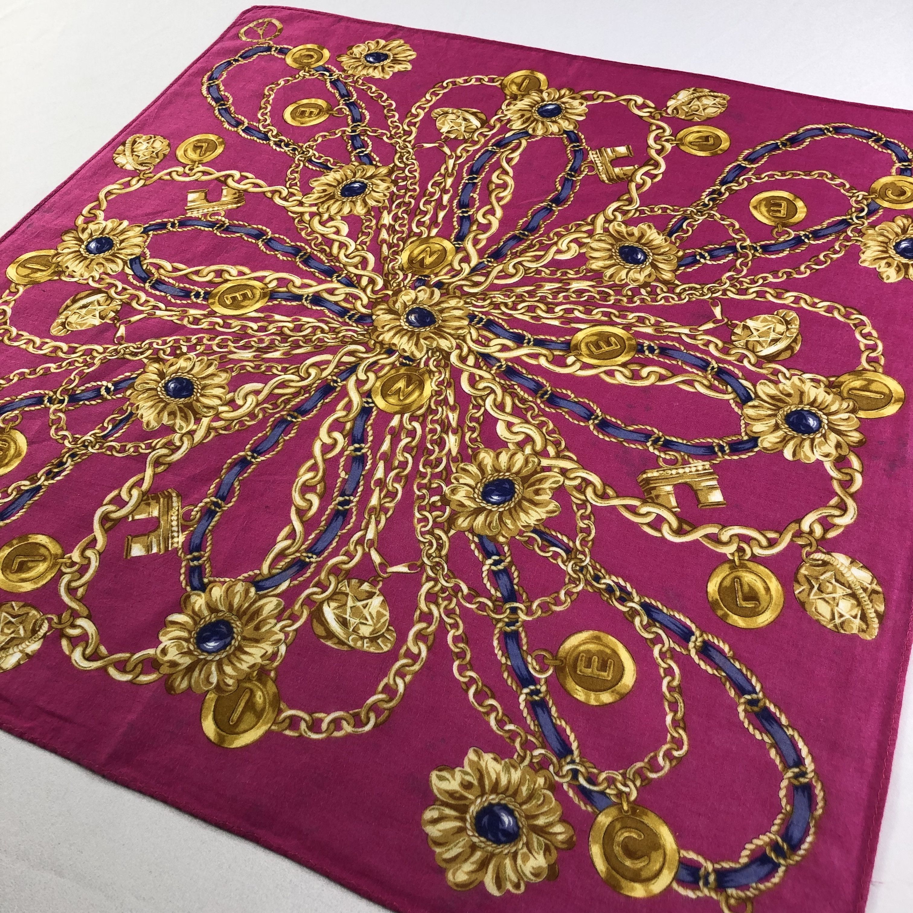 Celine Celine Gold Chains Handkerchief Neckerchief Bandana H2168 Size ONE SIZE - 3 Thumbnail