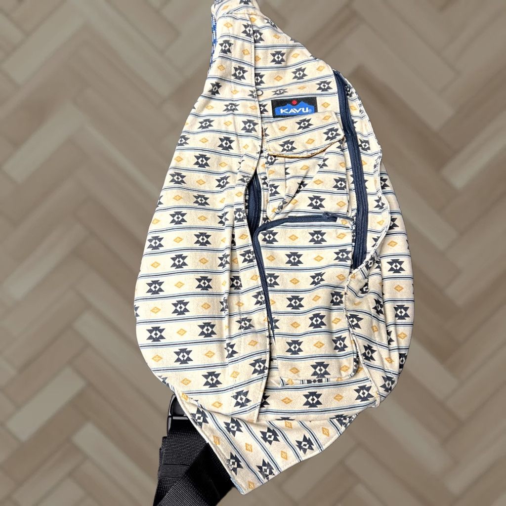 KAVU KAVU Sling Bag Rope Southwest Pattern Multicolor Womens Zip Style Size ONE SIZE - 1 Thumbnail