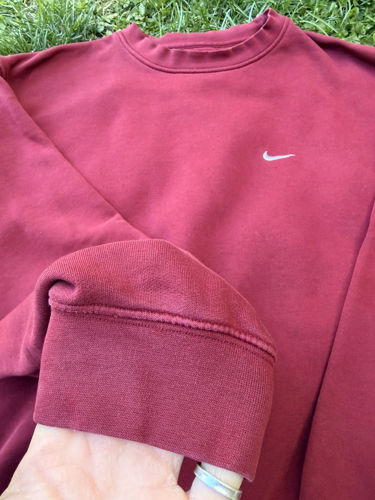 Nike Y2K Dark Red Nike Solo Swoosh Crewneck Size XL Size US XL / EU 56 / 4 - 3 Thumbnail