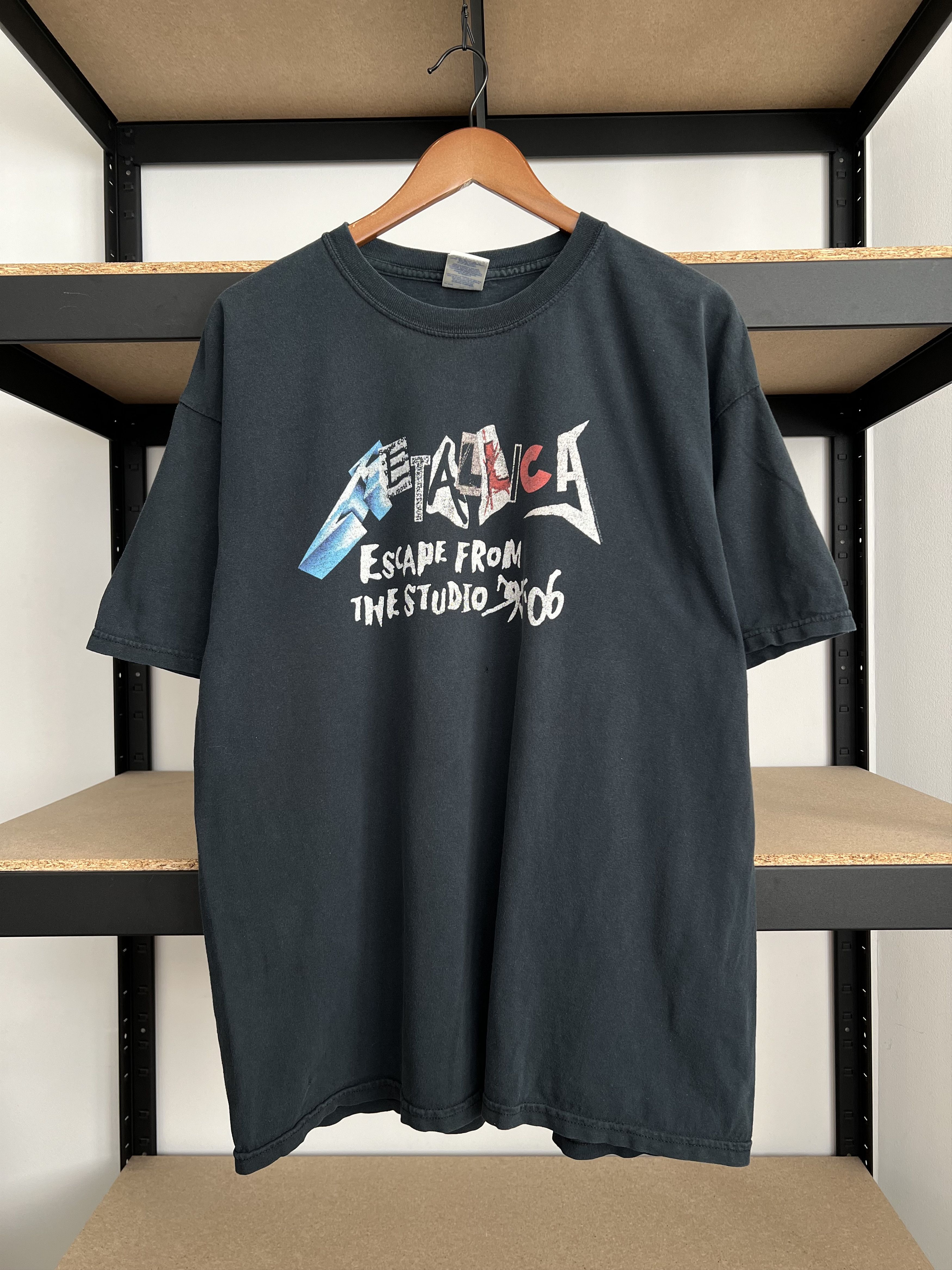 Band Tees Vintage 2006 Metallica Escape From the Studio 06 T-shirt Size US XL / EU 56 / 4 - 1 Thumbnail