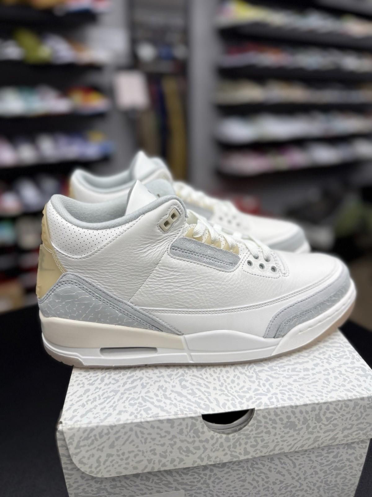 Jordan Brand Air Jordan 3 Retro Craft Ivory Men's Size 10 (FJ9479-100) Size US 10 / EU 43 - 3 Thumbnail