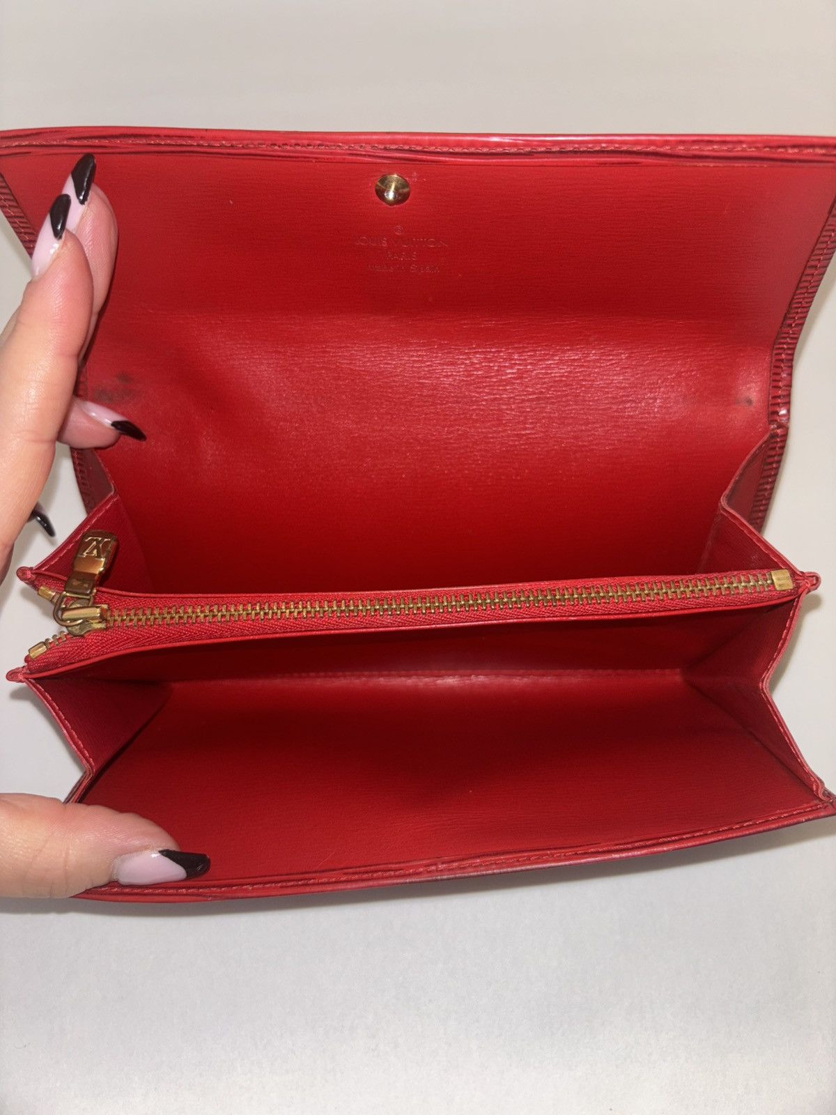 Louis Vuitton Louis Vuitton Long Epi Wallet Size ONE SIZE - 8 Thumbnail
