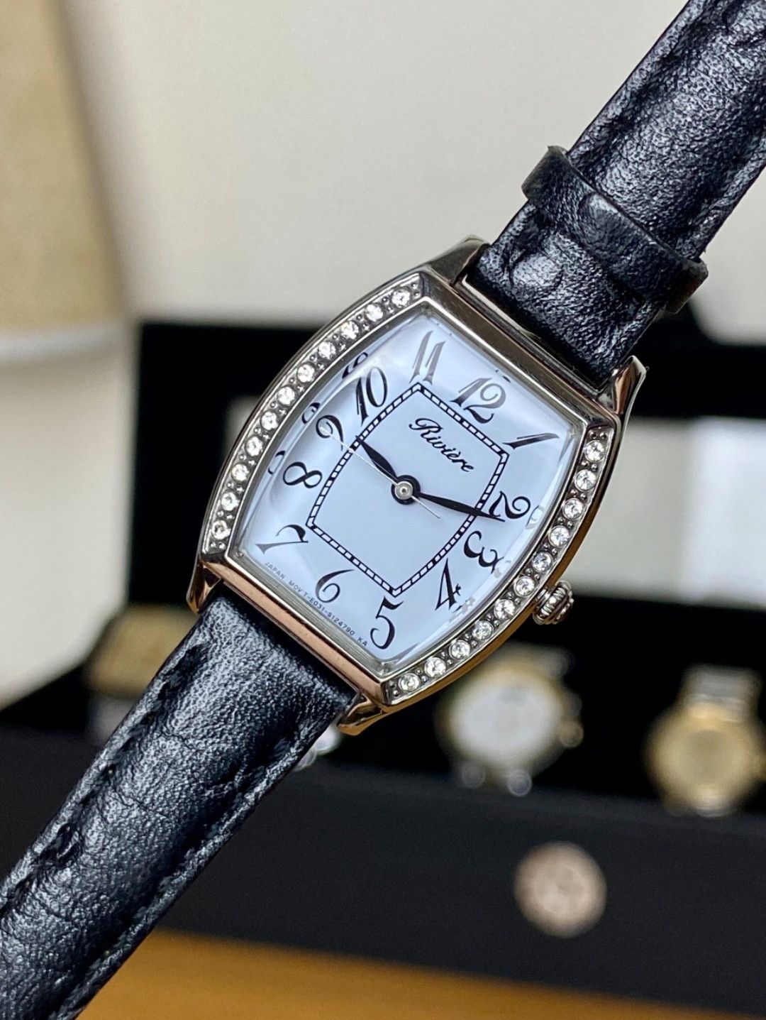 💥 Vintage Citizen Diamond Bezel Tonneau