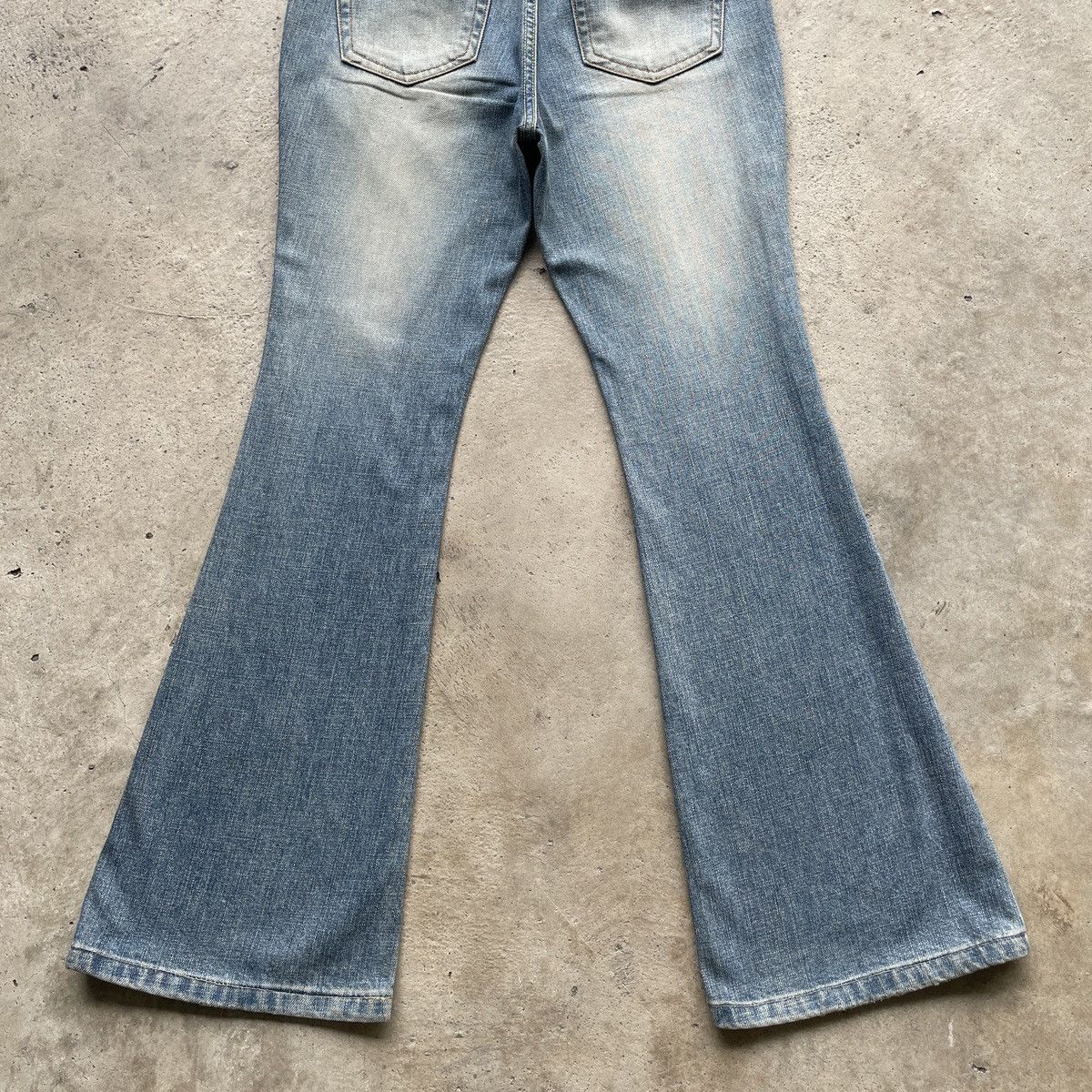 Japanese Brand Vintage Japanese TBJ Faded FLARE Jeans Bootcut Denim Pants Size US 27 - 12 Thumbnail