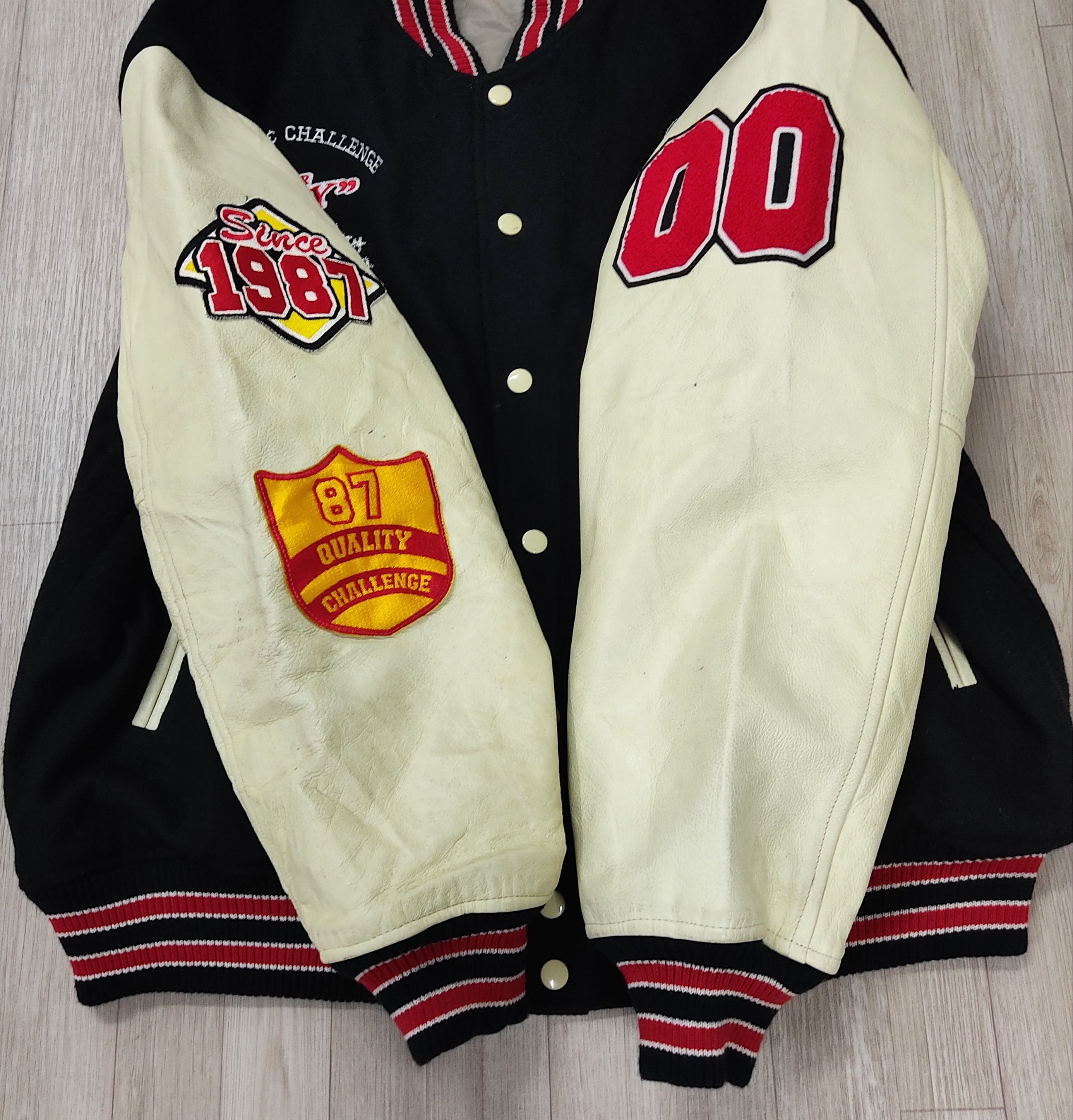 Superdry SUPERDRY Japan Leather Sleeve Varsity (Patch Loaded Edition) Size US XL / EU 56 / 4 - 13 Thumbnail