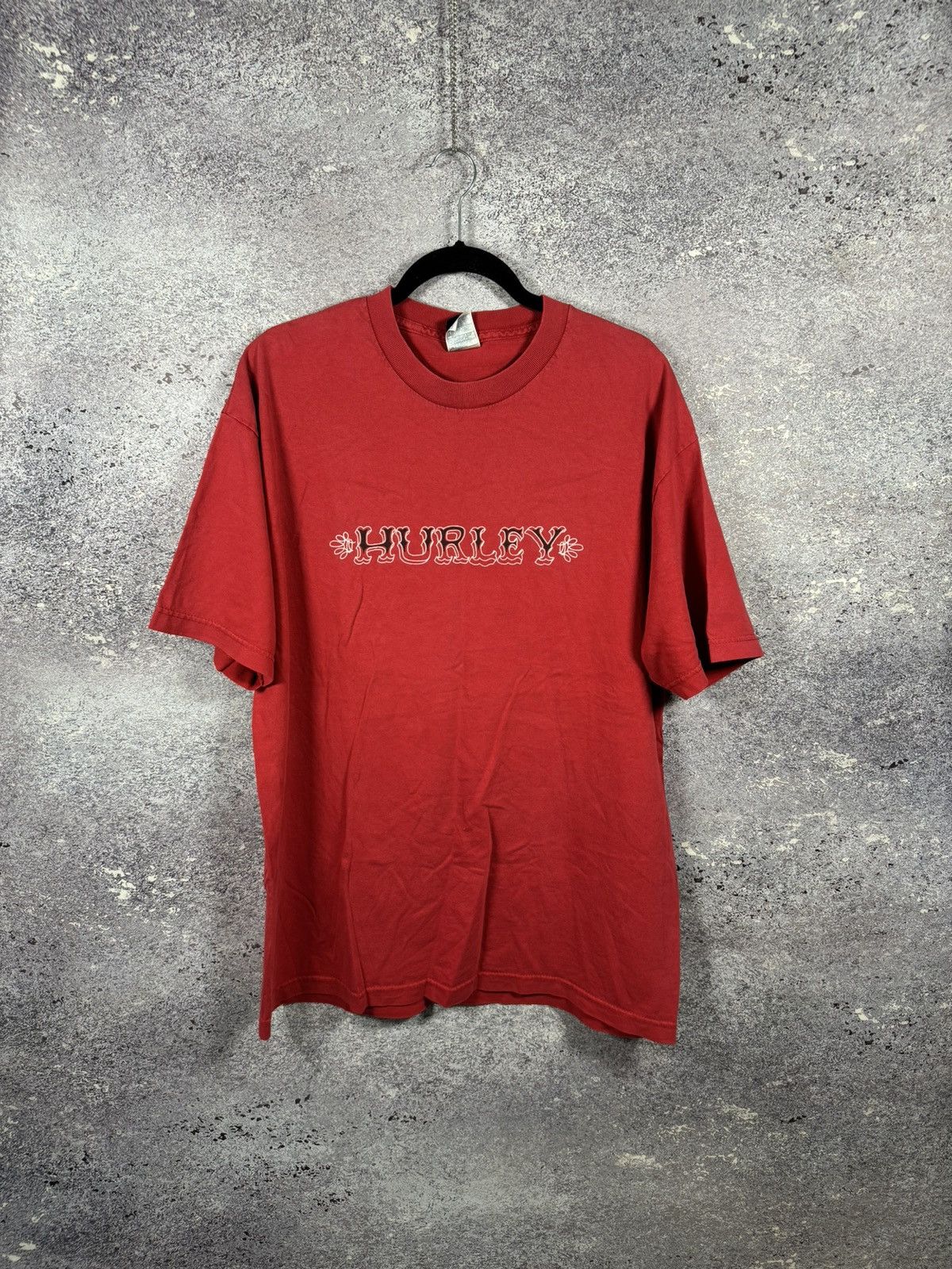 Hurley × Vintage Vintage Hurley International 09 Distressed Surfing T Shirt Size US XL / EU 56 / 4 - 1 Thumbnail
