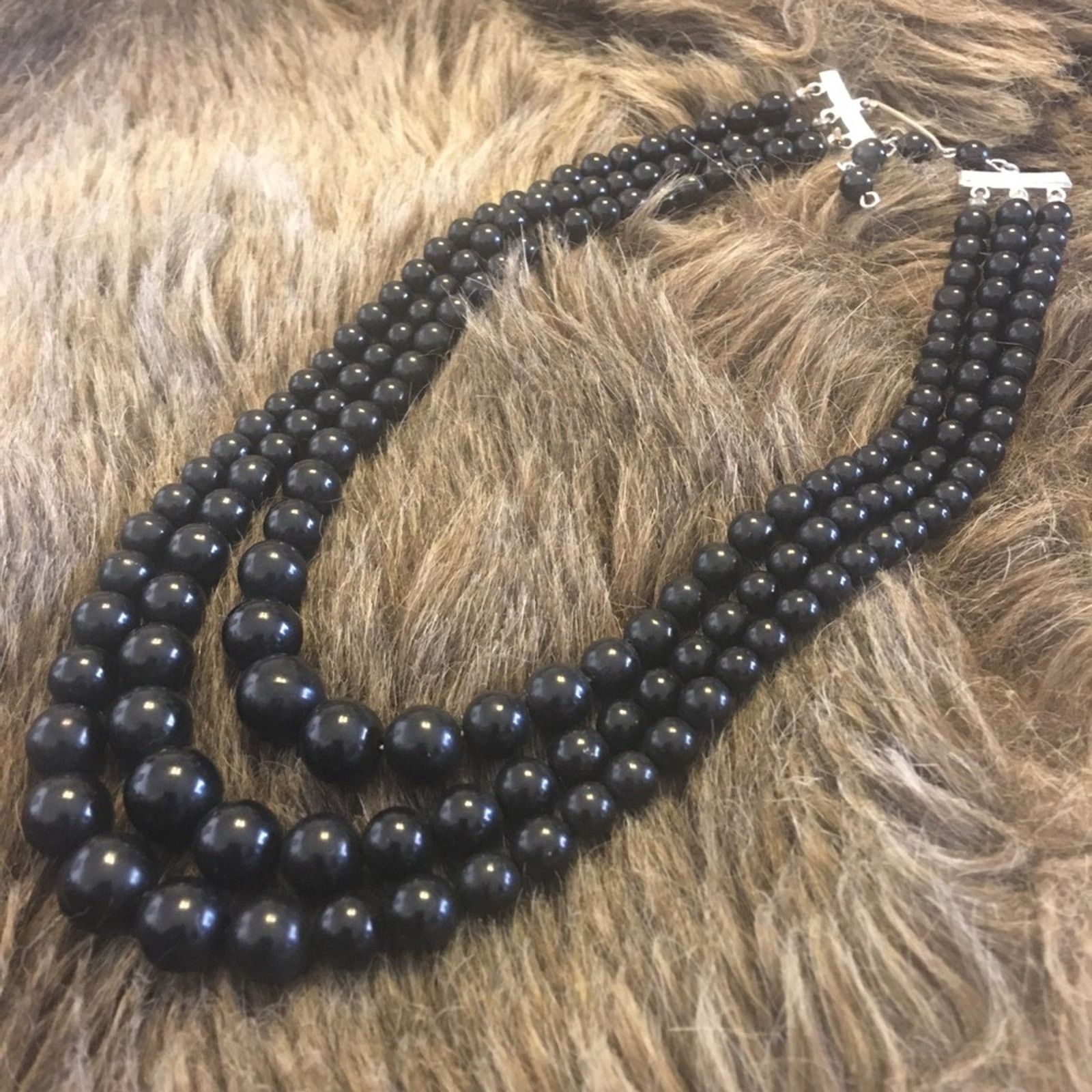 Vintage Vintage 50s triple strand bead choker necklace Size ONE SIZE - 7 Thumbnail