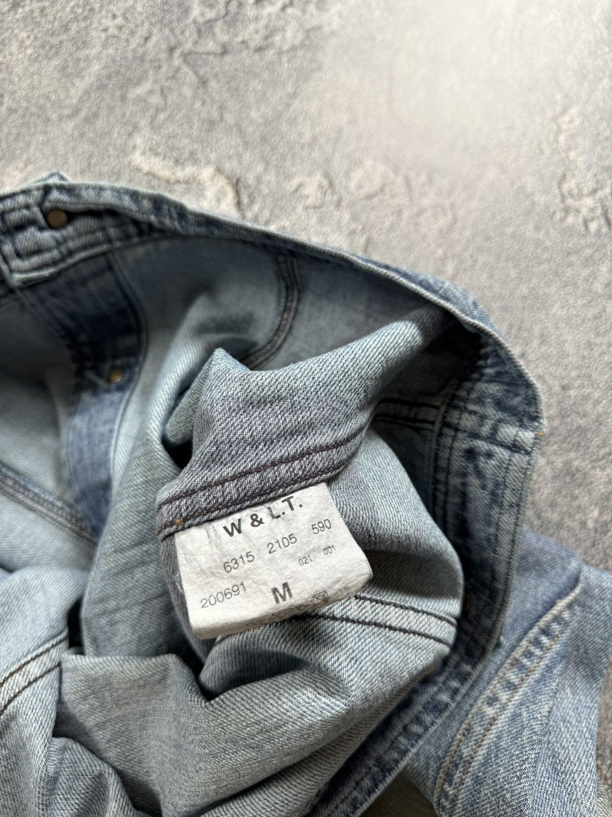 Walter Van Beirendonck Walter Van Beirendonck Wlt Kiss The Future Fade Denim Jacket Size M / US 6-8 / IT 42-44 - 18 Thumbnail
