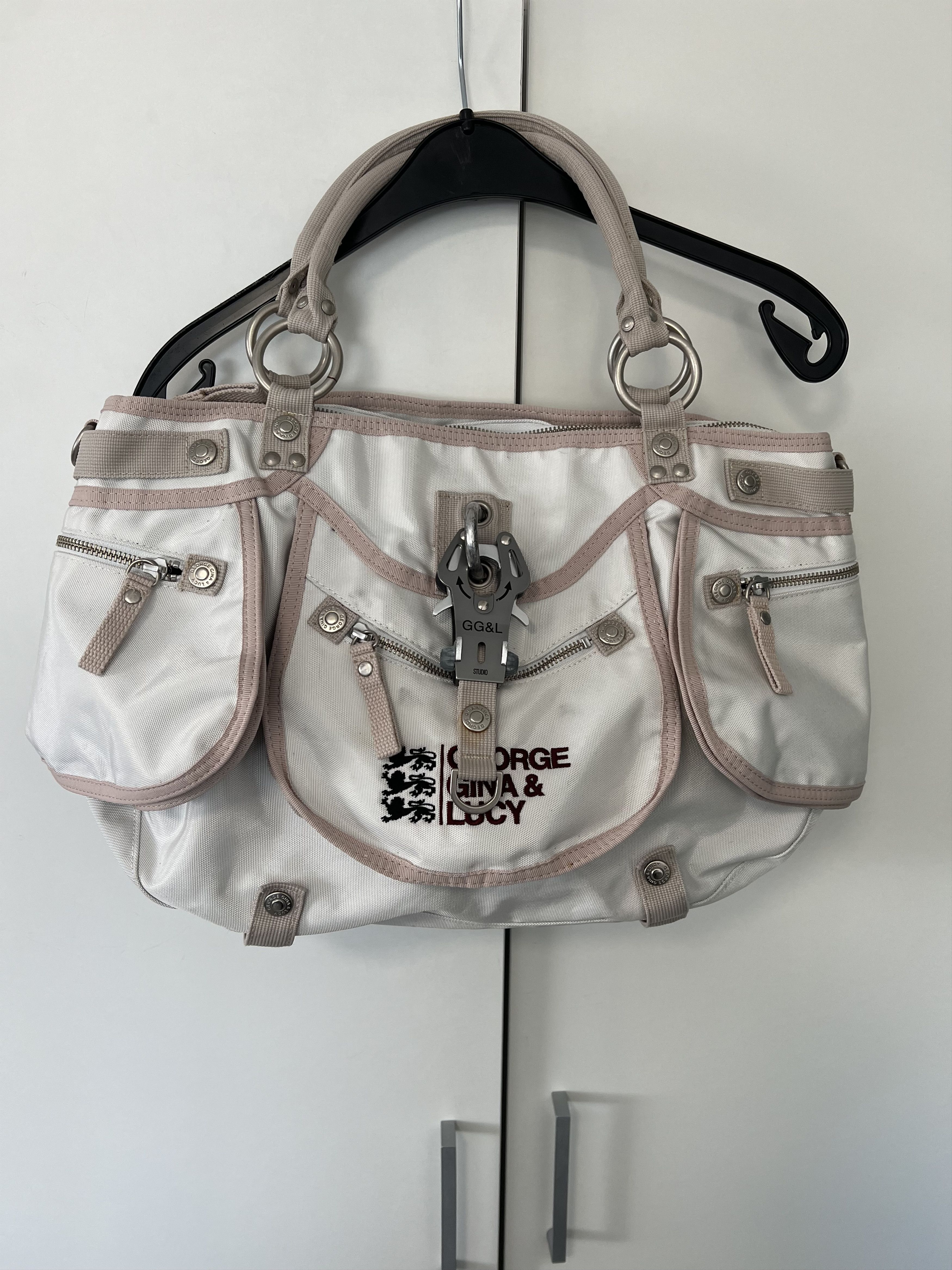 George Gina & Lucy shoulder bag George Gina & Lucy GGL 10 PM Times SQUARE Size ONE SIZE - 6 Thumbnail