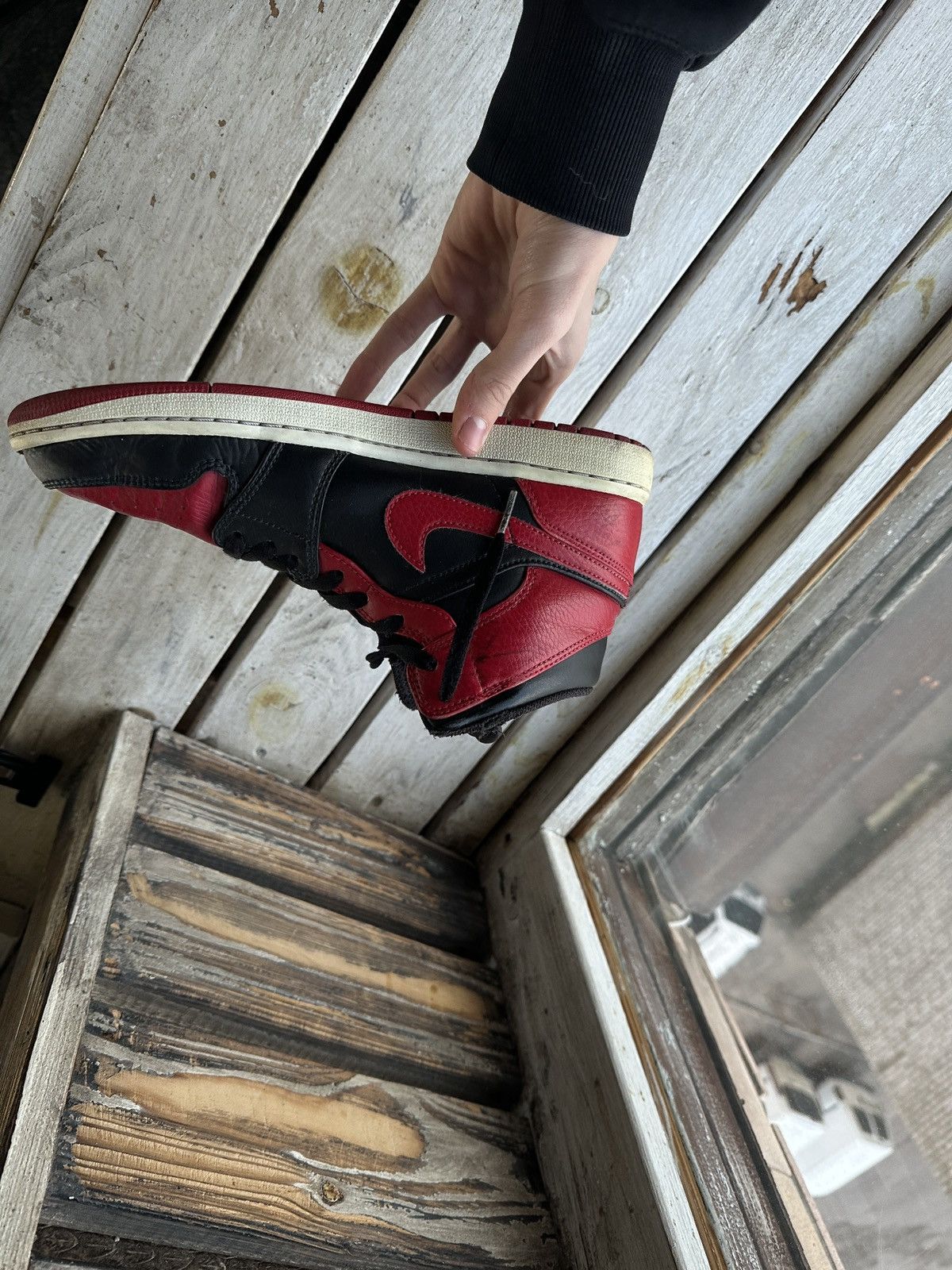 Nike 🚨NIKE AIR JORDAN 1 BRED MID RED BLACK WITH LOGO SHOES Size US 8.5 / EU 41-42 - 14 Thumbnail